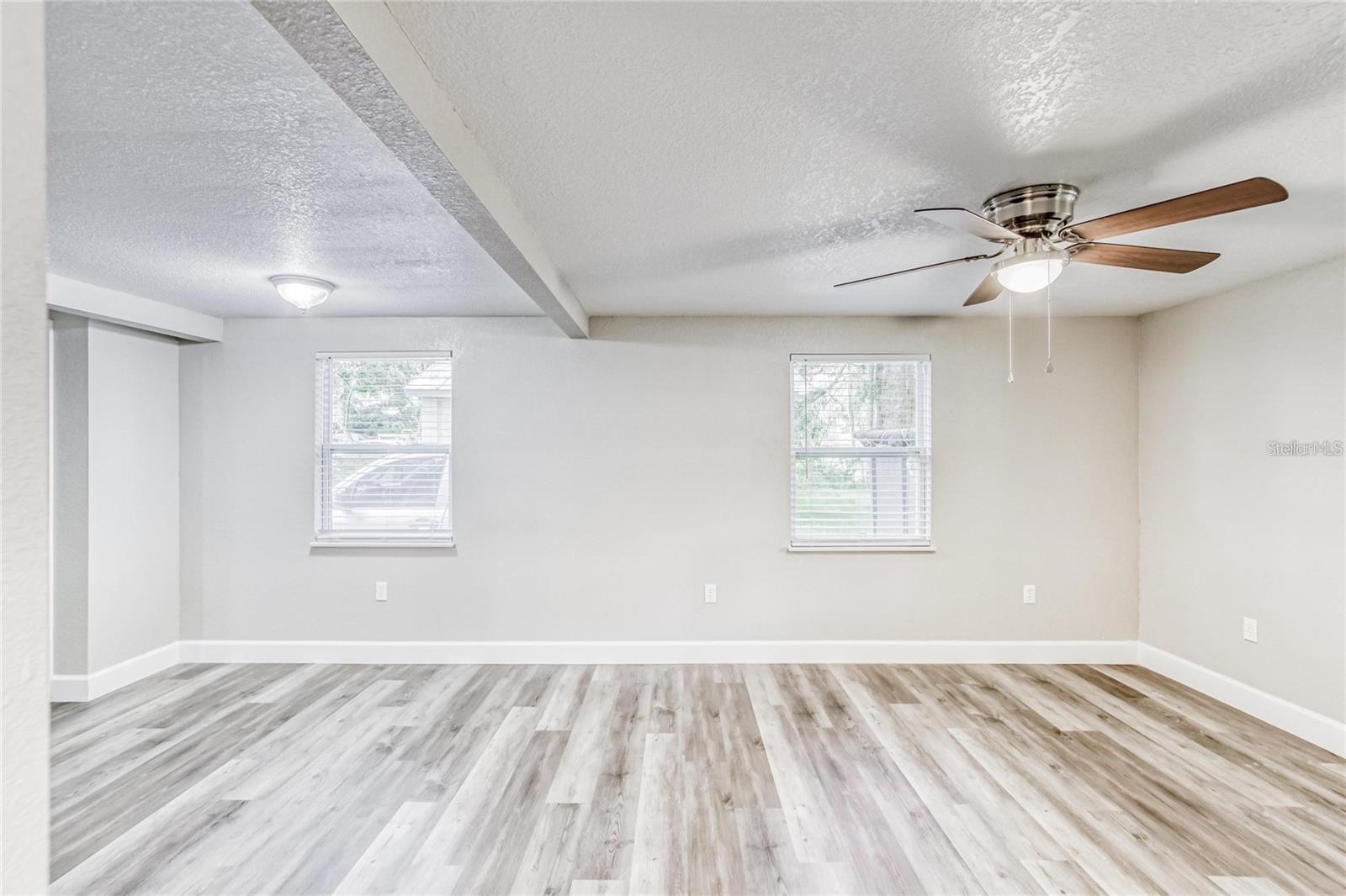 5320 CHERRY AVE — photo 14