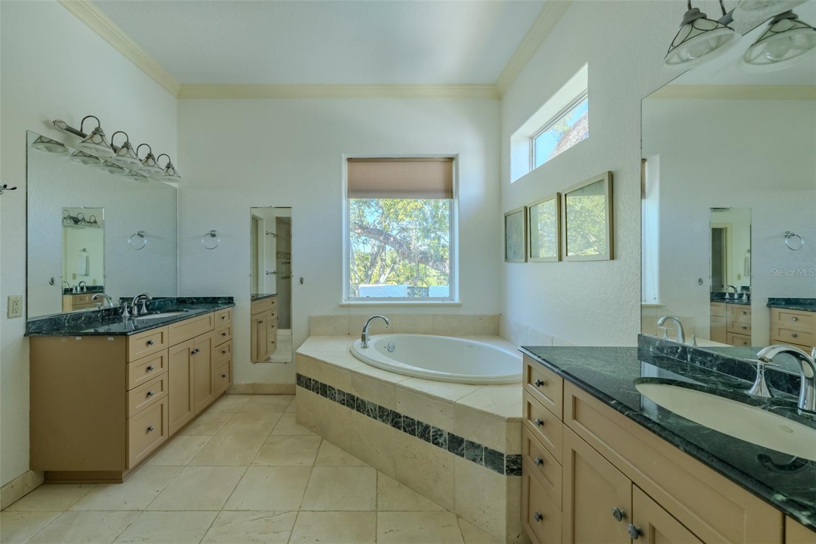 4605 W VASCONIA ST — photo 47