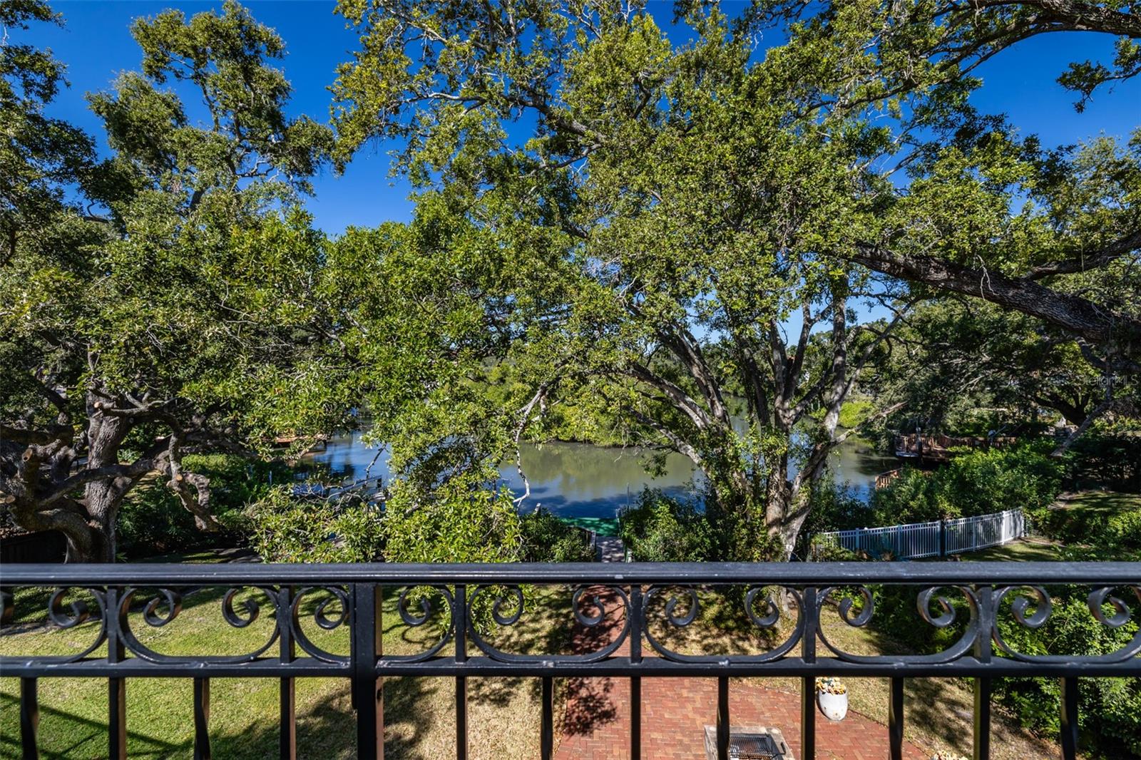 4605 W VASCONIA ST — photo 46