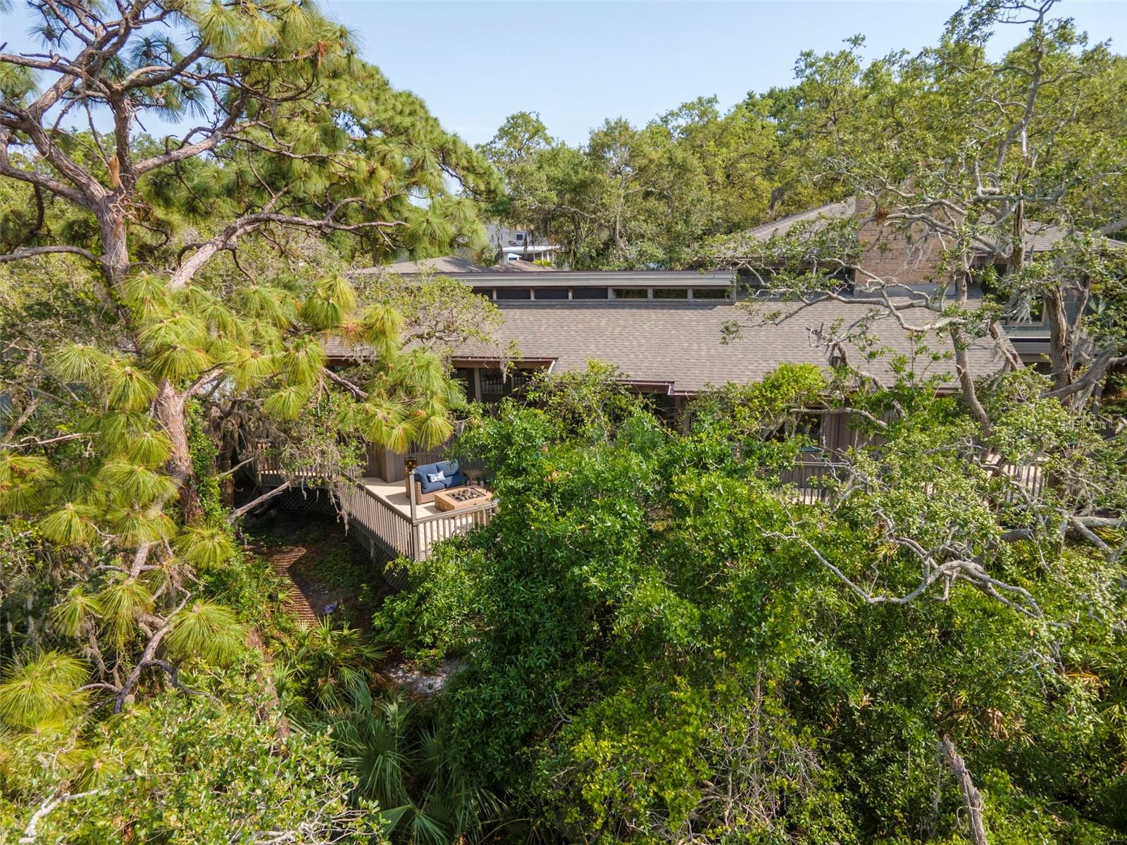 1296 WEYBRIDGE LN — photo 49