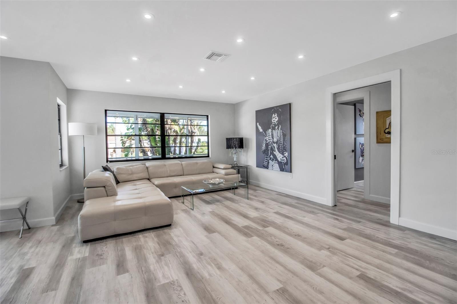 1649 STANFORD LN — photo 14