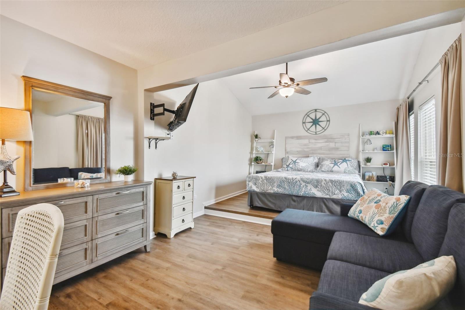 315 MEDALLION BLVD #E — photo 41