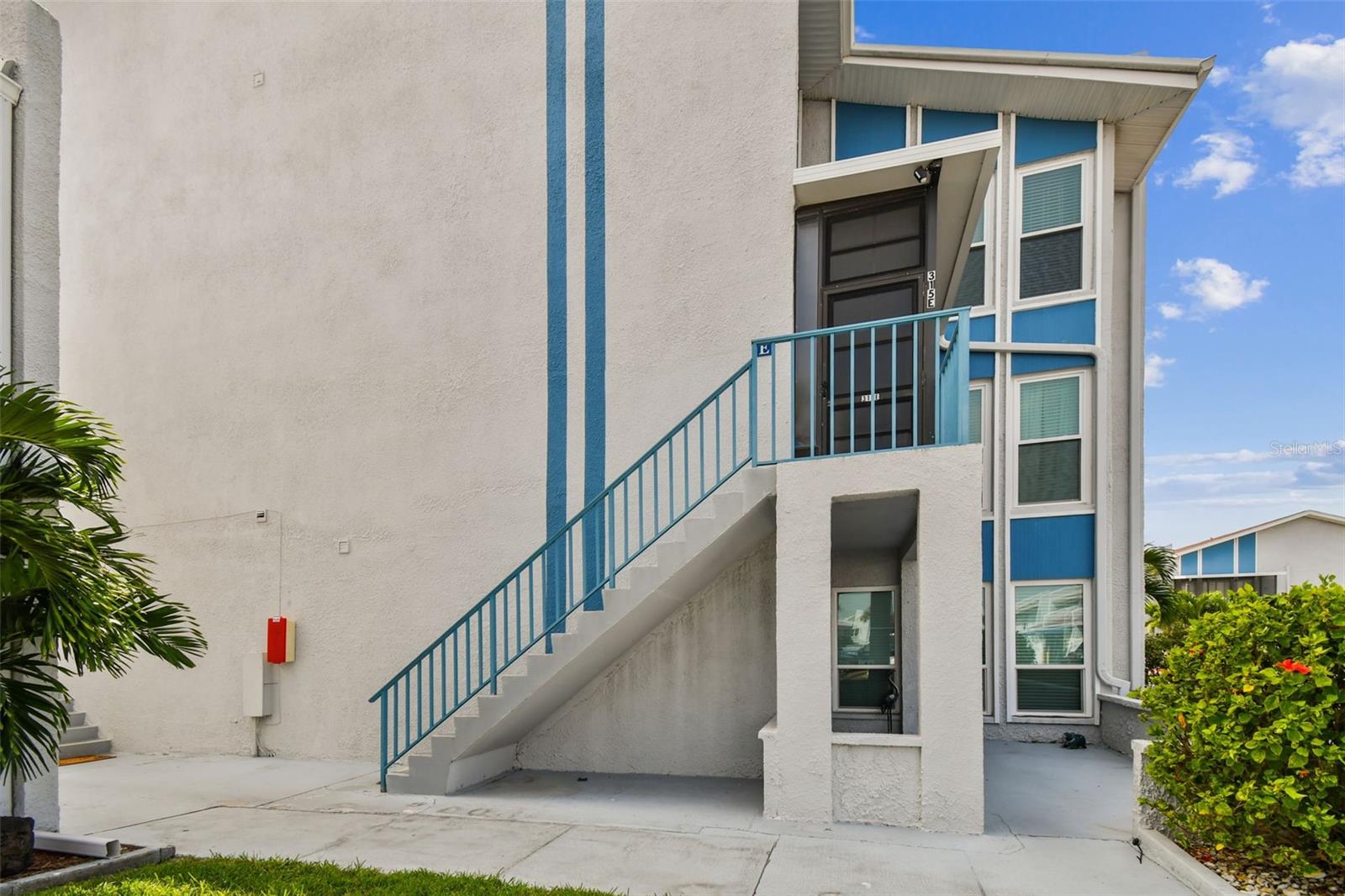 315 MEDALLION BLVD #E — photo 3