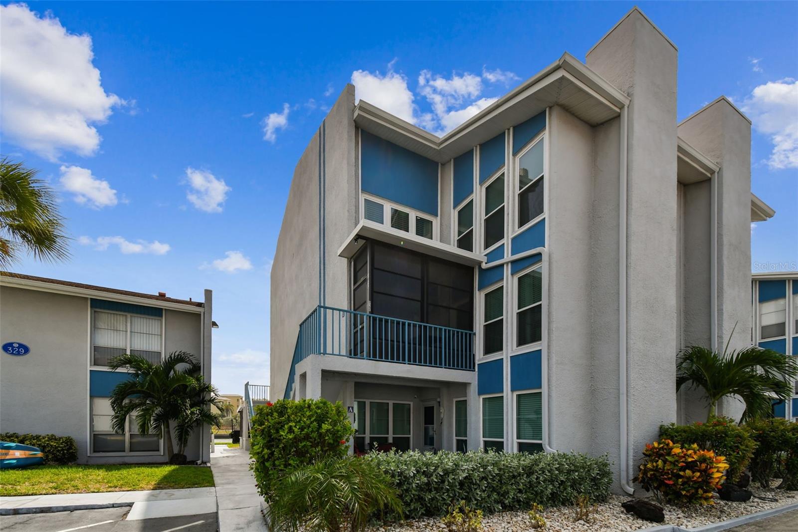 315 MEDALLION BLVD #E — photo 2