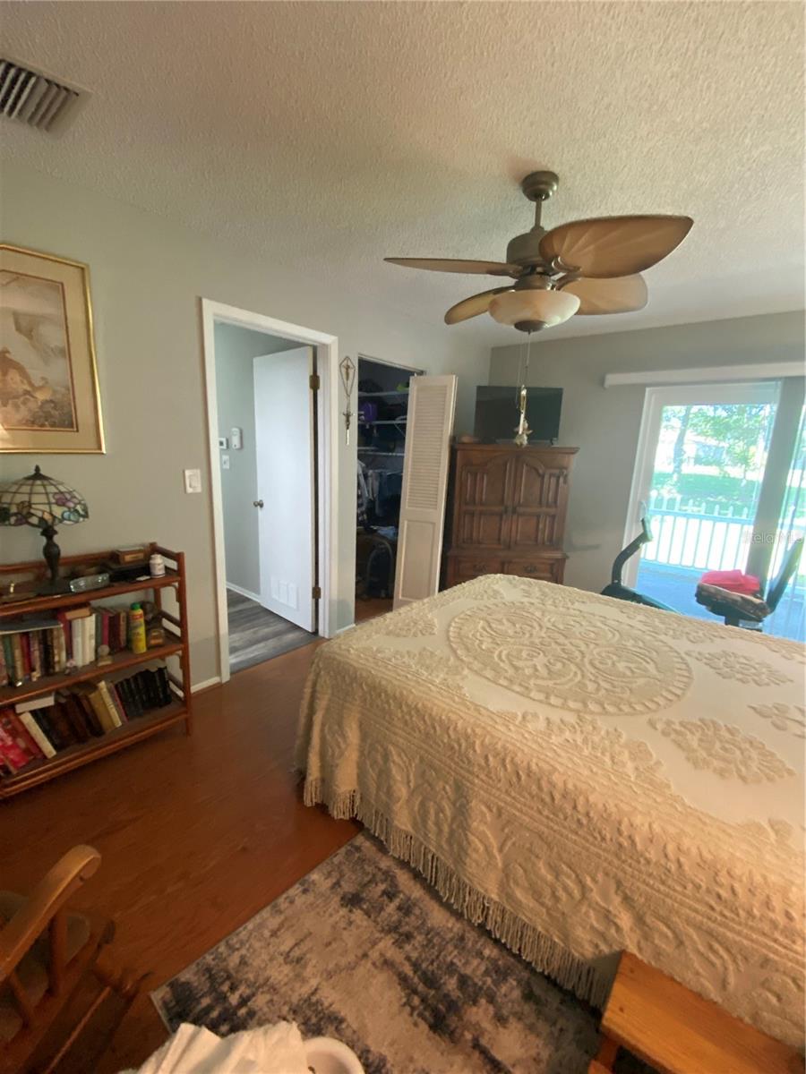 1609 WHITEBRIDGE DR #C — photo 18