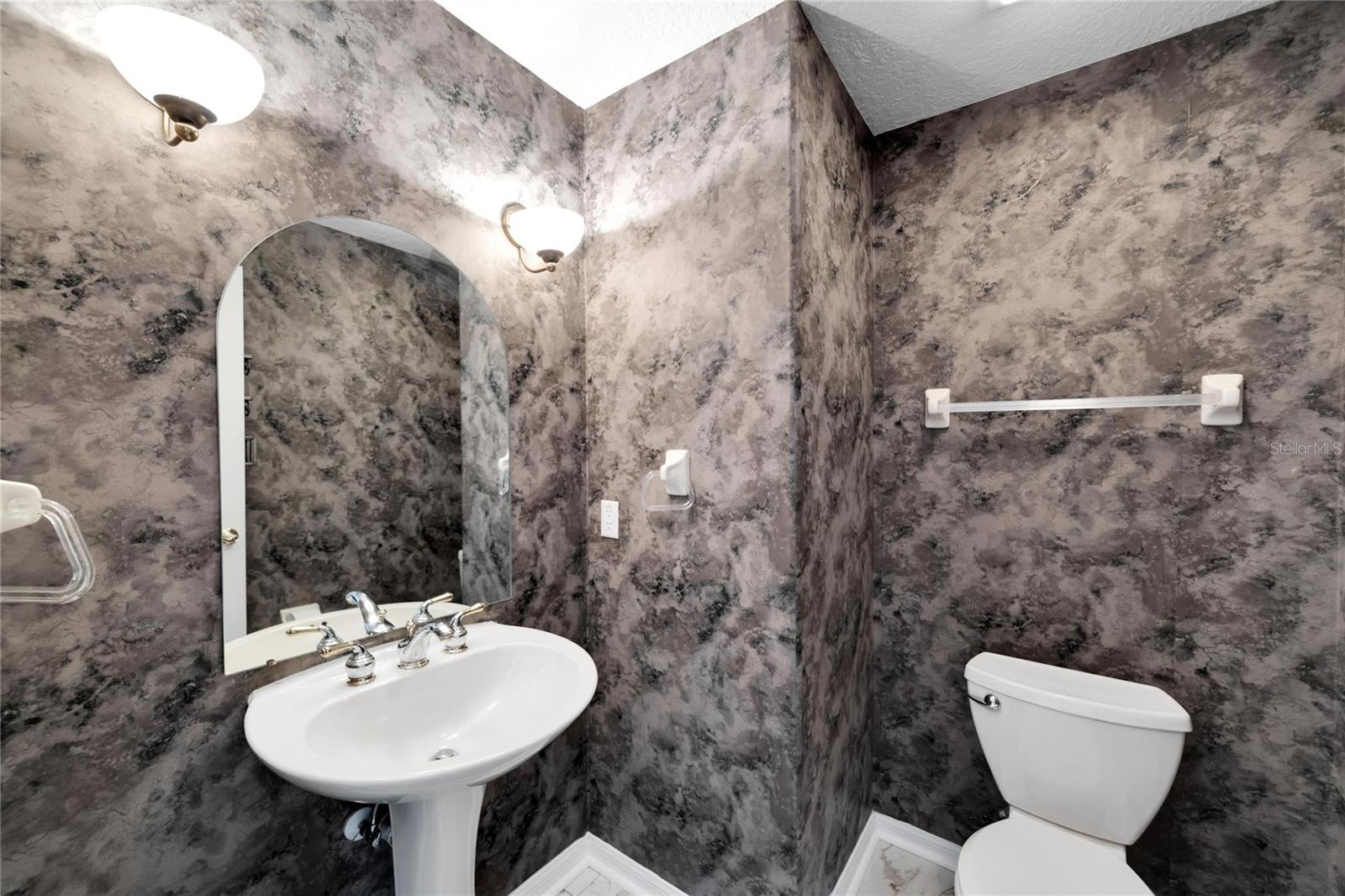 17904 CACHET ISLE DR — photo 23