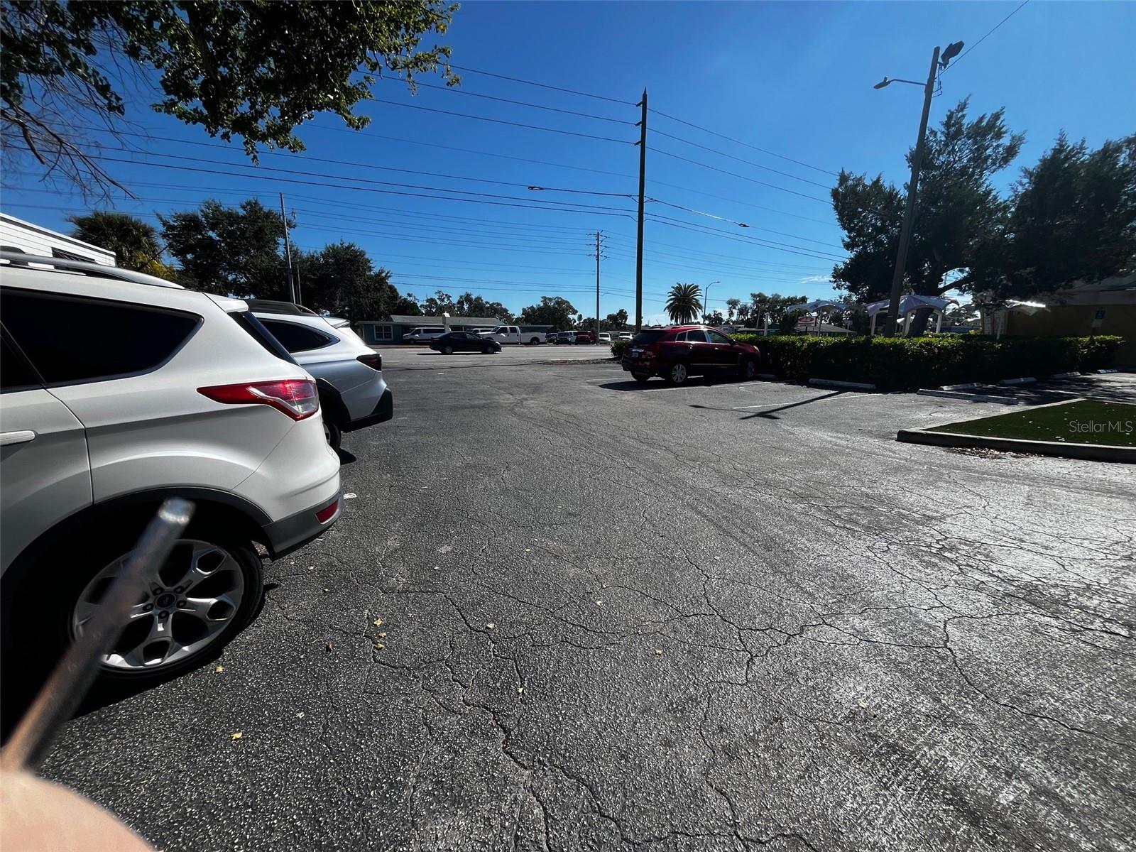 6020 SEMINOLE BLVD — photo 17