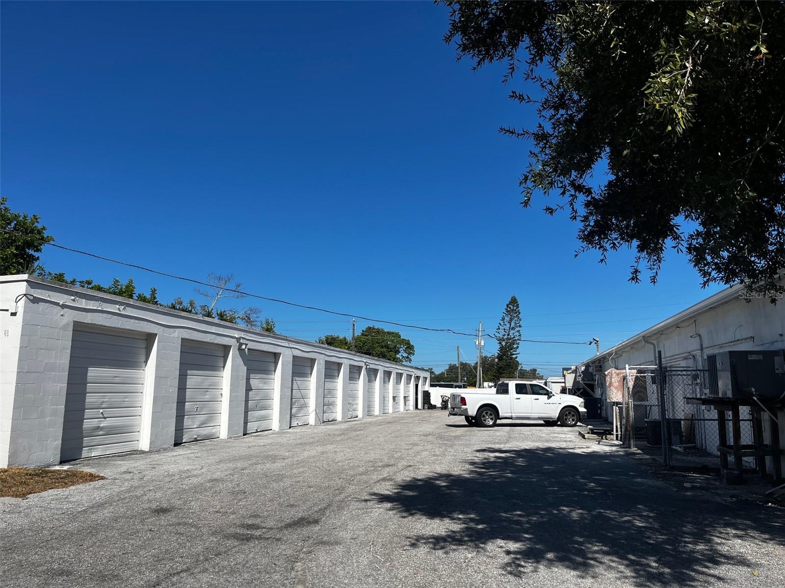 6020 SEMINOLE BLVD — photo 15