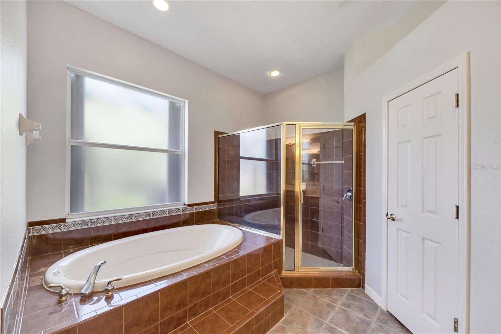 17904 CACHET ISLE DR — photo 36