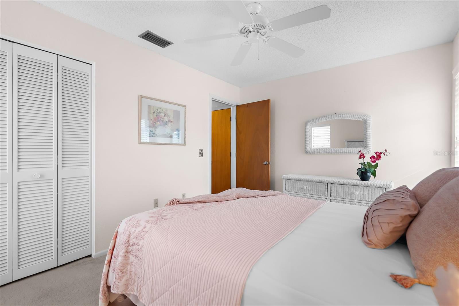 605 APPLE LN — photo 15