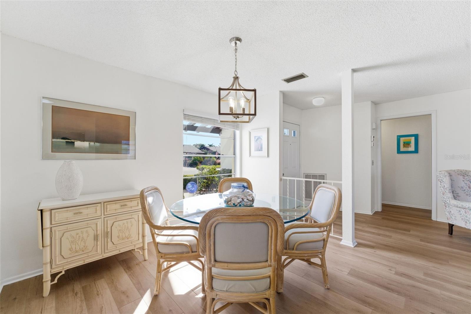 605 APPLE LN — photo 4