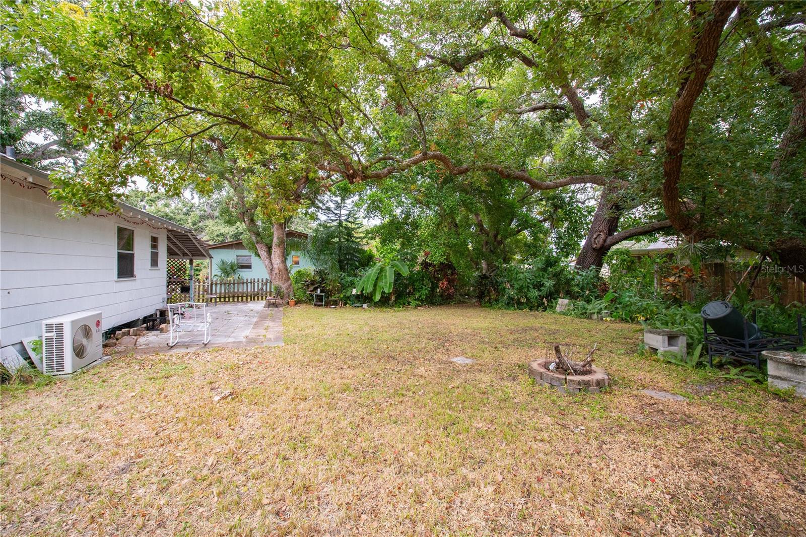 1215 ORANGE AVE — photo 3