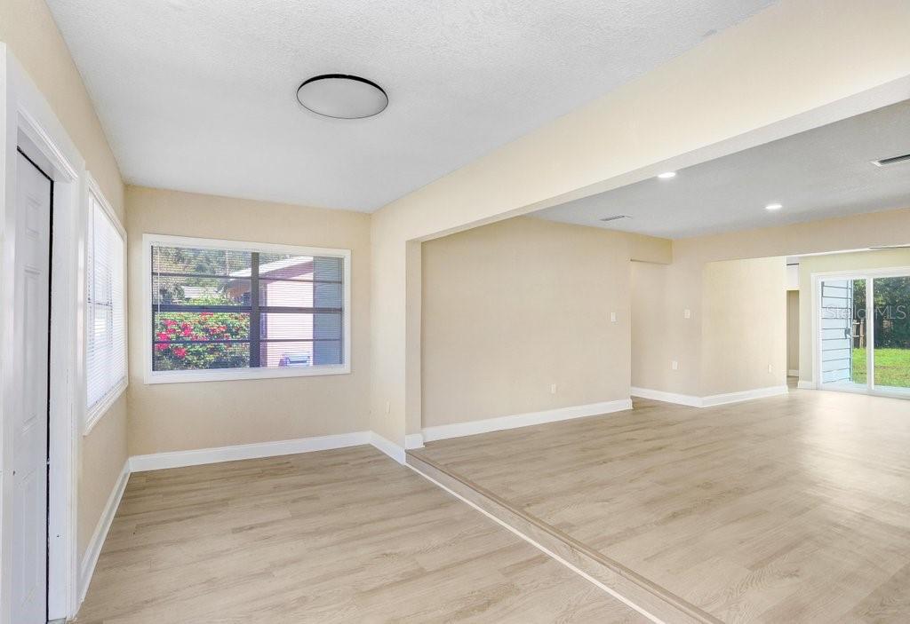 10414 RICHARDSON ST — photo 4