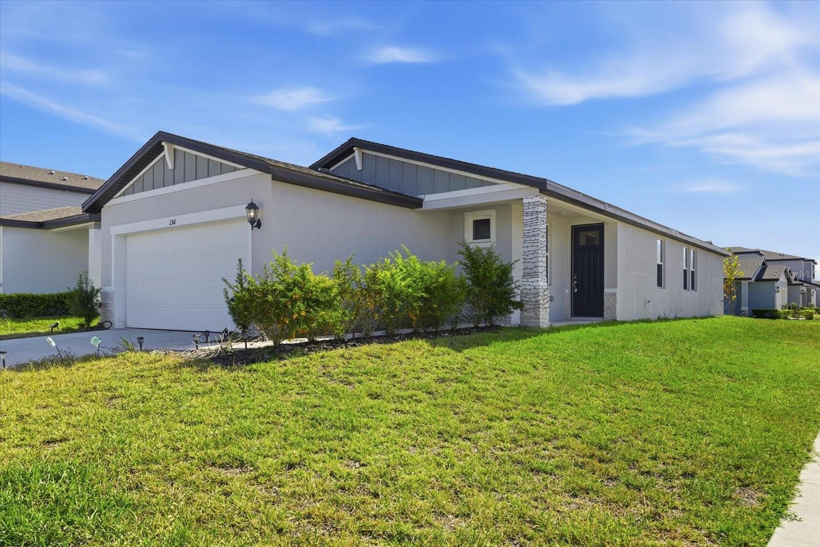 2301 E NEWSOME RD — photo 3