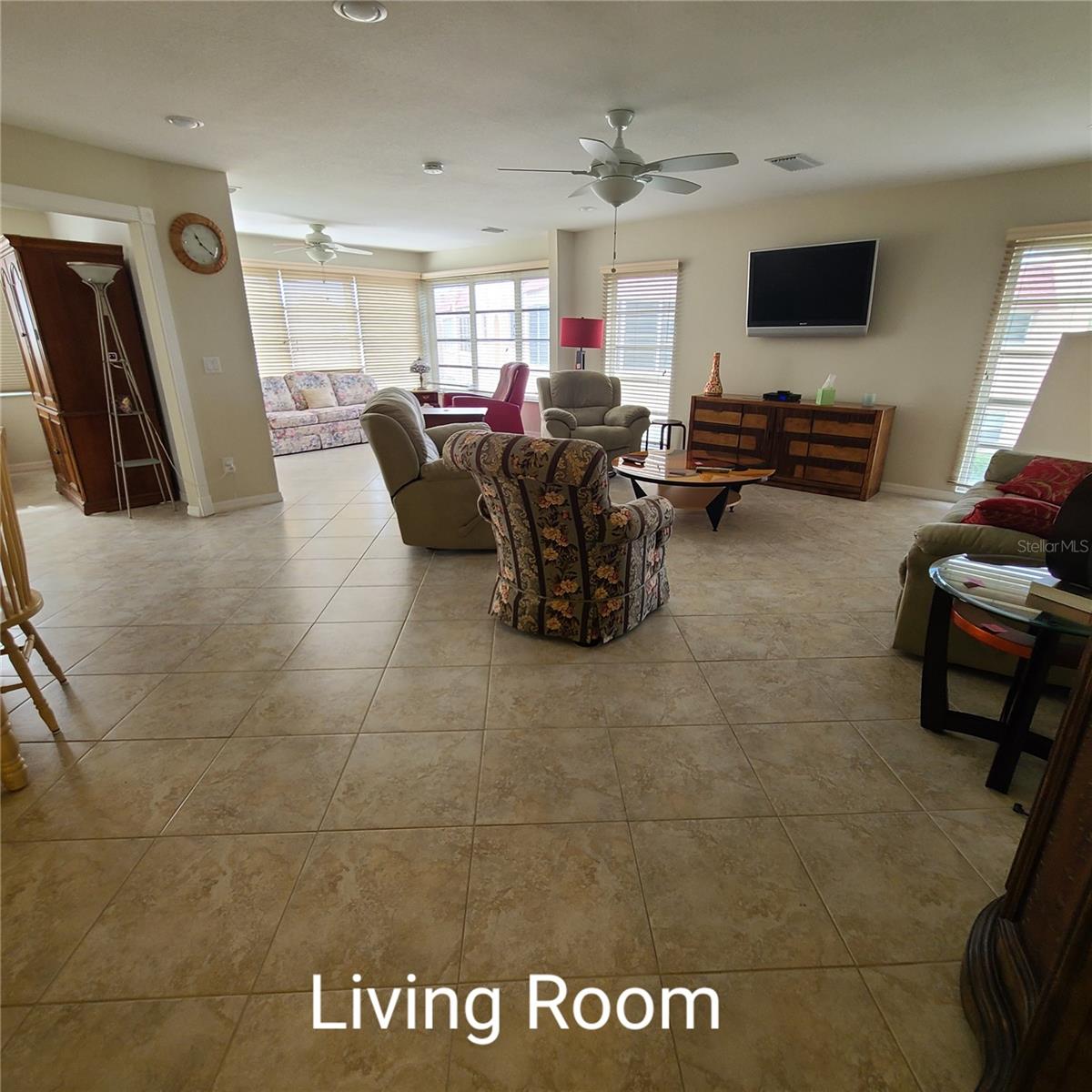 220 BUTTONWOOD CIR #220 — photo 8