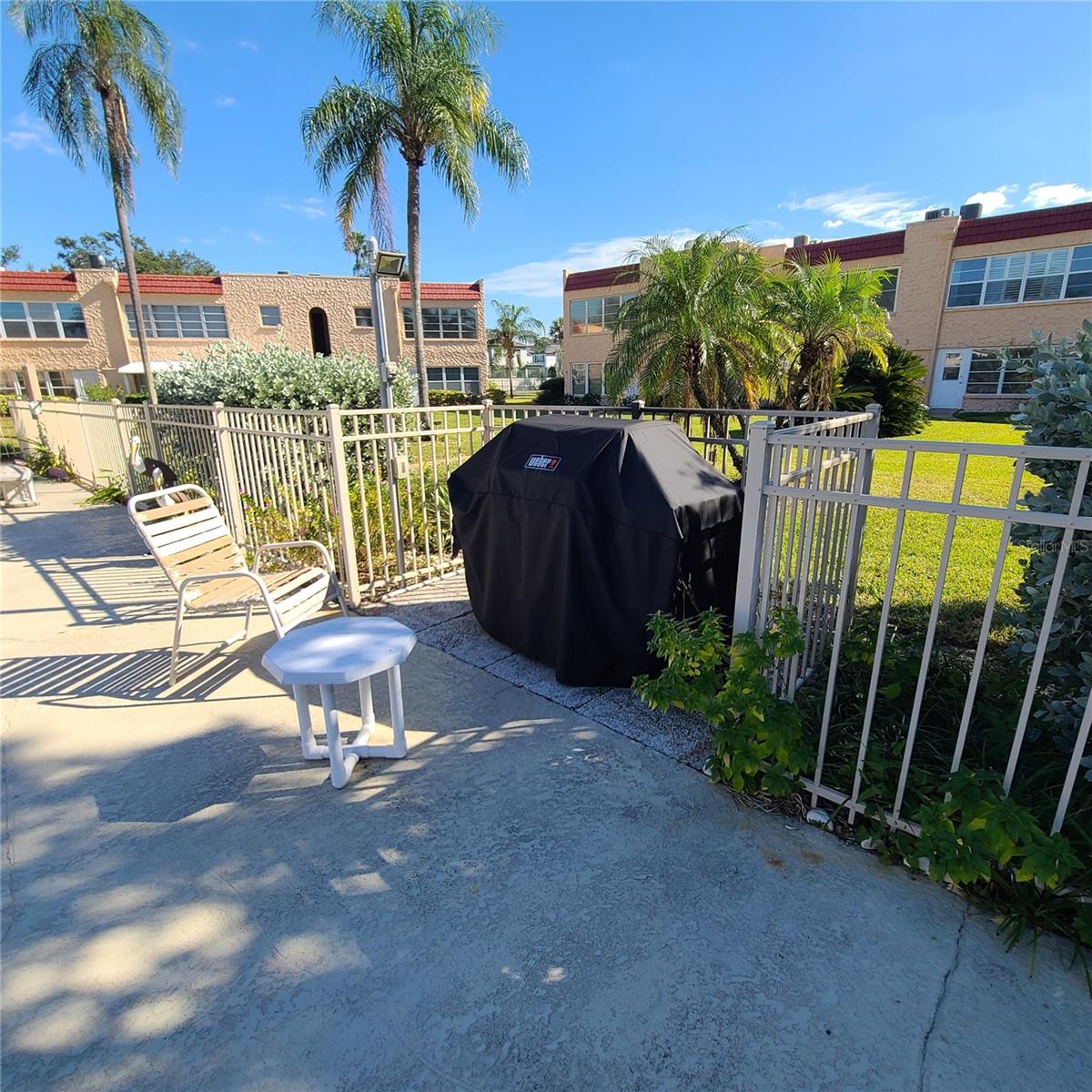 220 BUTTONWOOD CIR #220 — photo 65
