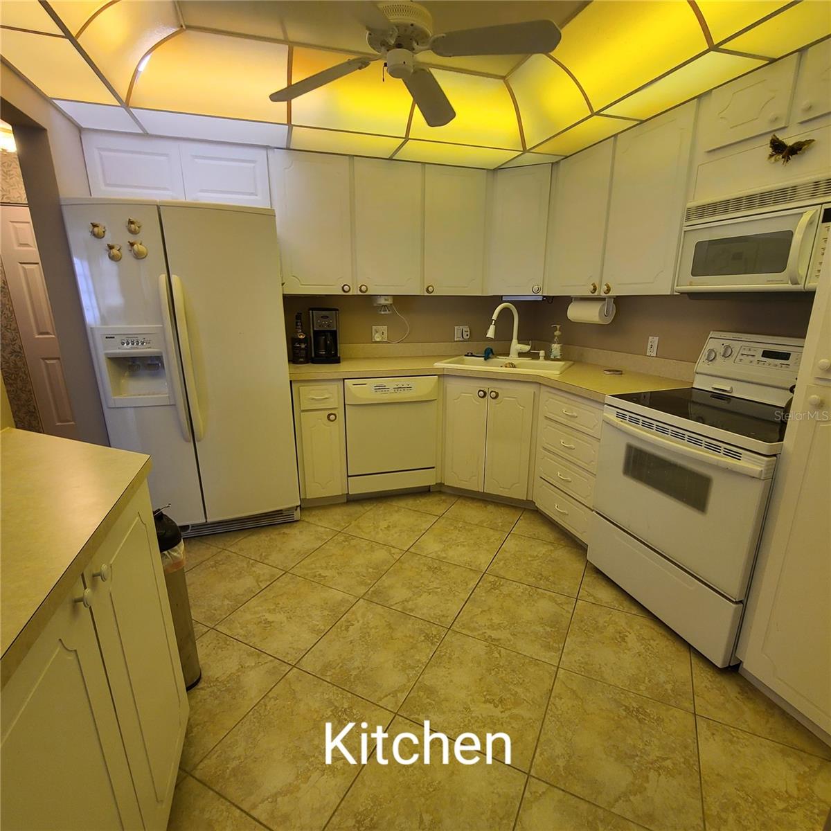 220 BUTTONWOOD CIR #220 — photo 16