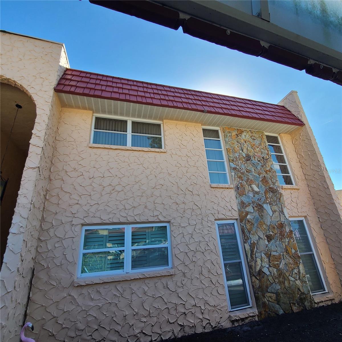 220 BUTTONWOOD CIR #220 — photo 50