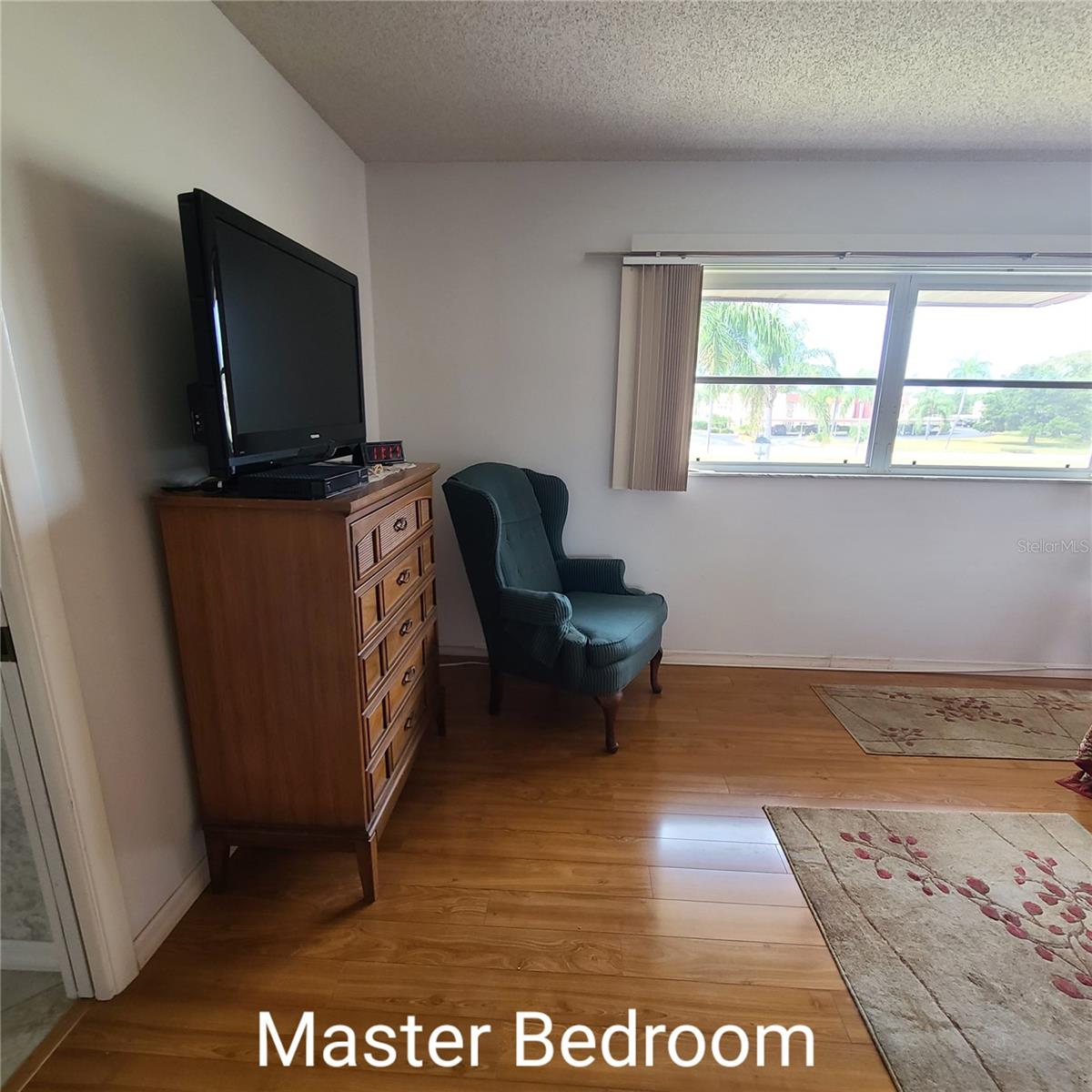 220 BUTTONWOOD CIR #220 — photo 22