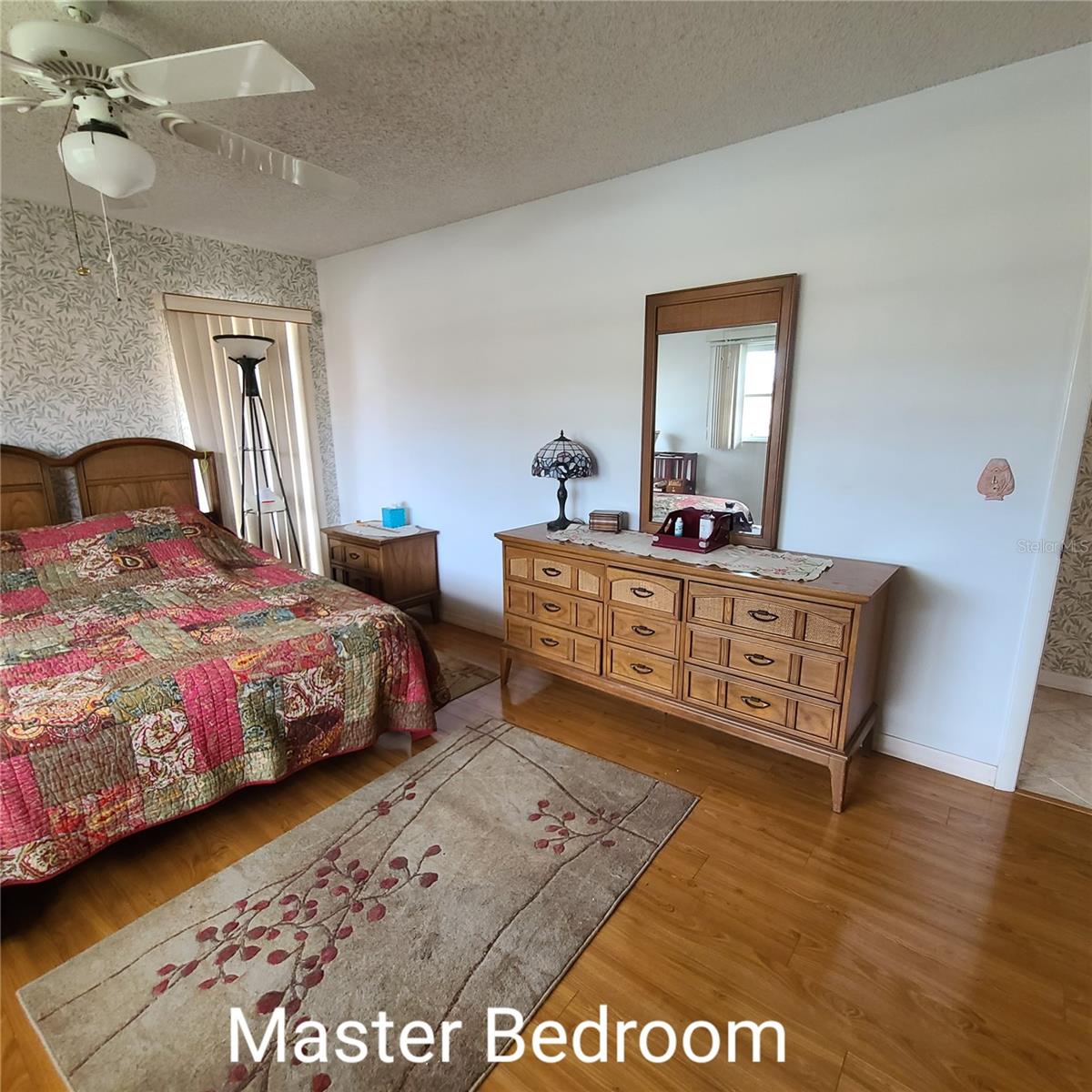220 BUTTONWOOD CIR #220 — photo 24