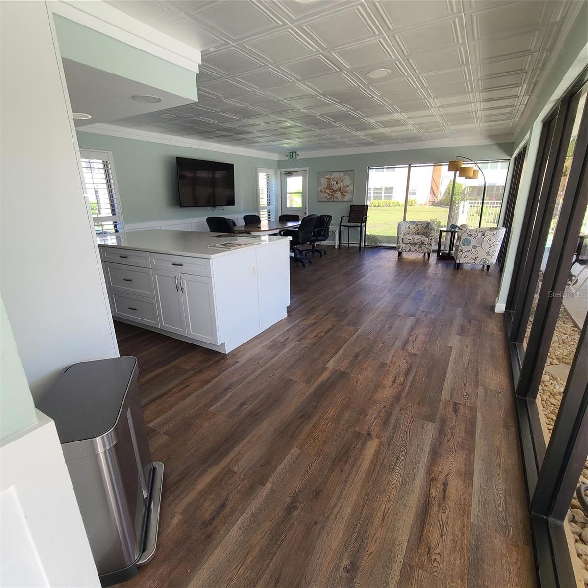 220 BUTTONWOOD CIR #220 — photo 59