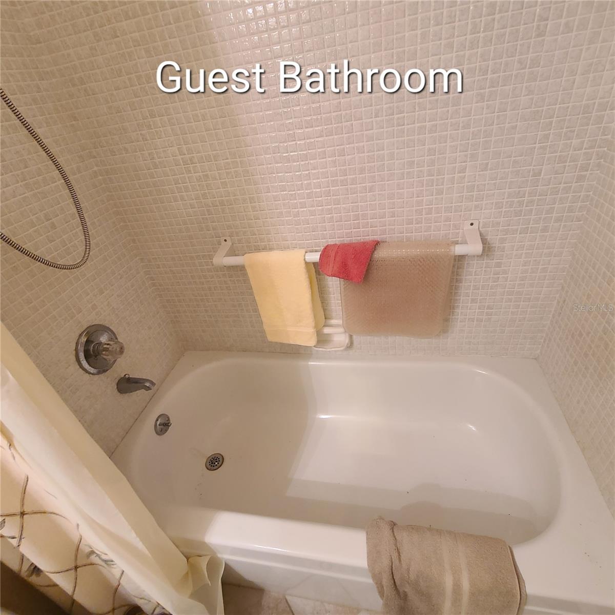 220 BUTTONWOOD CIR #220 — photo 40