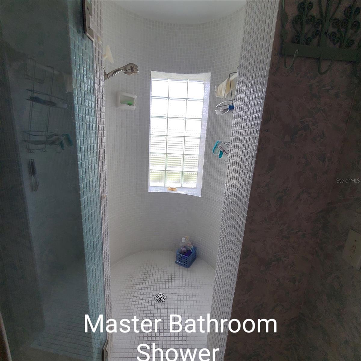220 BUTTONWOOD CIR #220 — photo 31