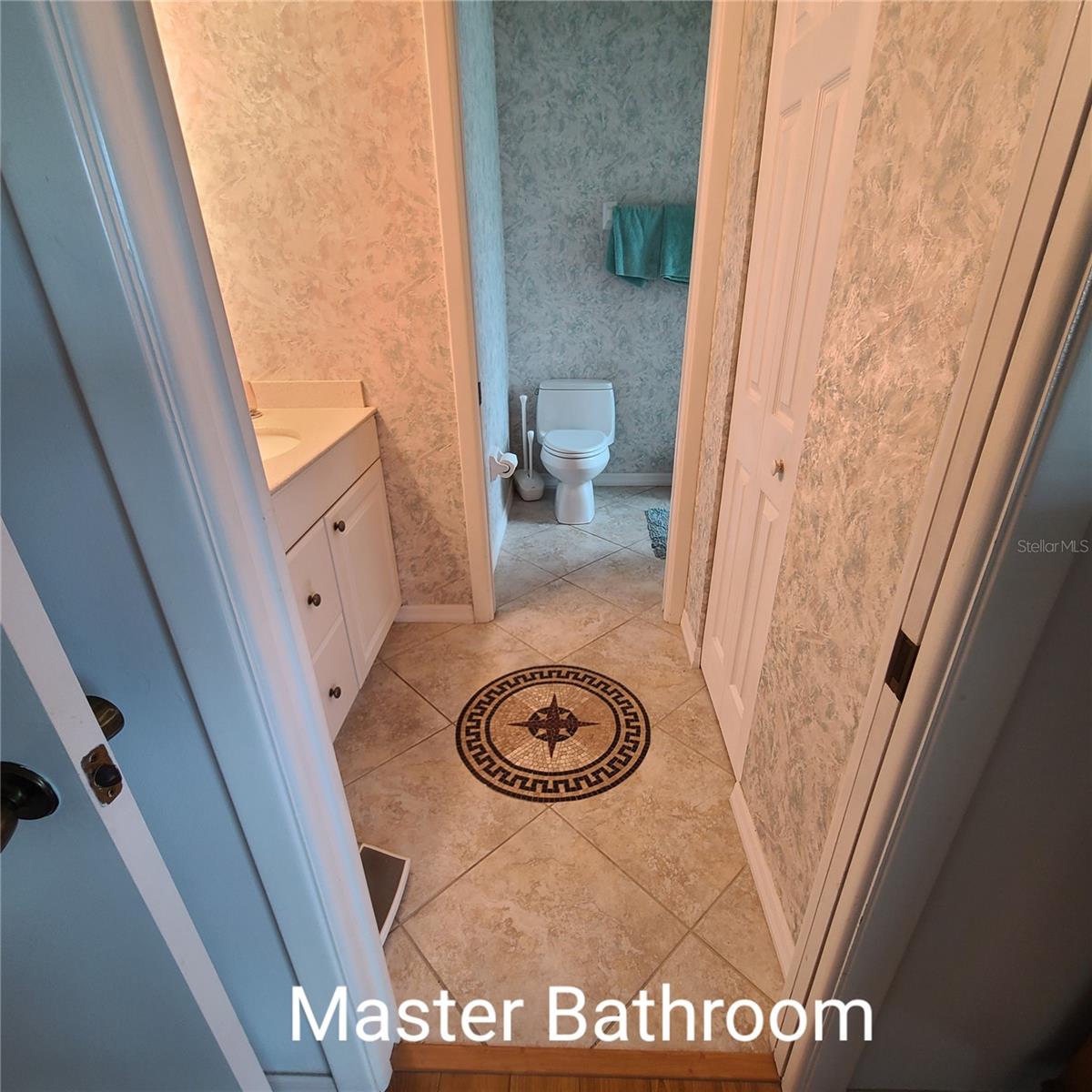 220 BUTTONWOOD CIR #220 — photo 27