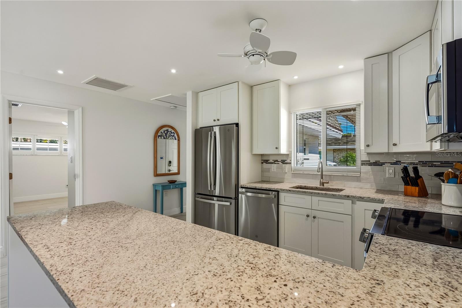 1900 BENJAMIN FRANKLIN DR #V12 — photo 26