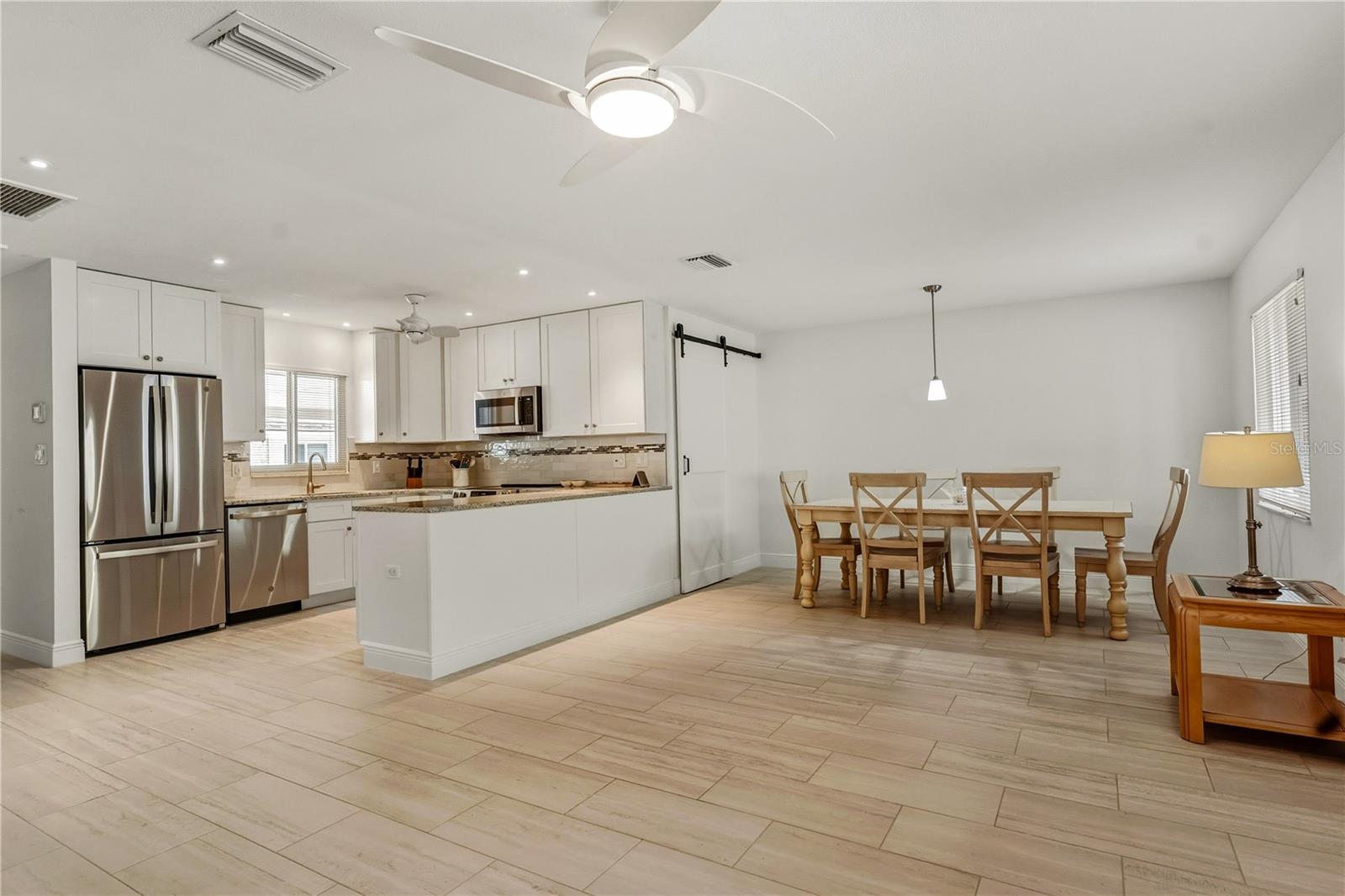 1900 BENJAMIN FRANKLIN DR #V12 — photo 17