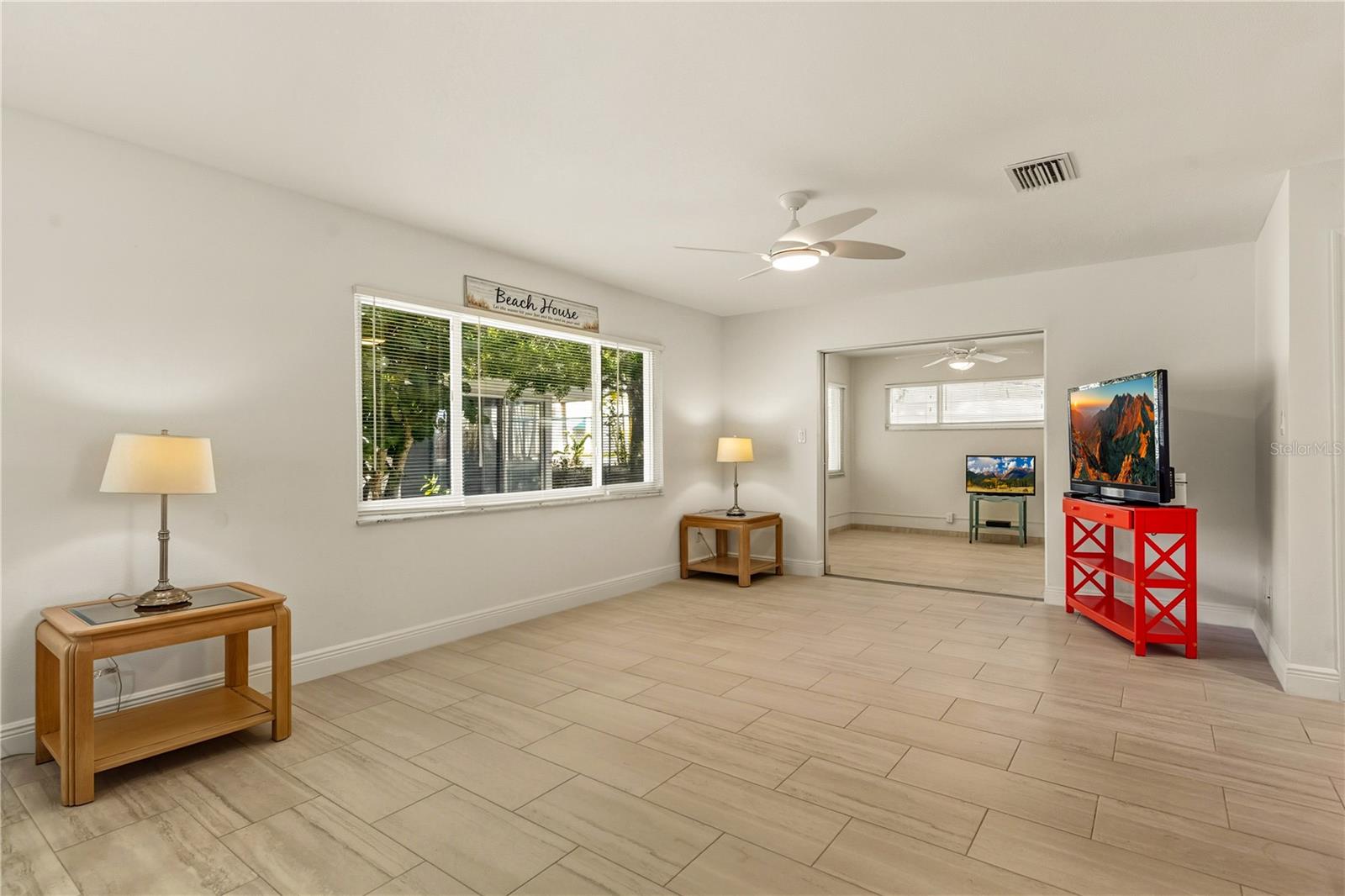 1900 BENJAMIN FRANKLIN DR #V12 — photo 21