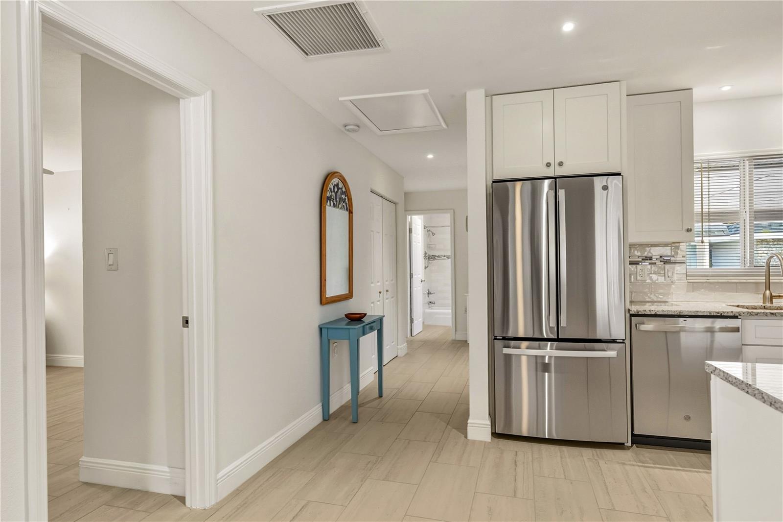 1900 BENJAMIN FRANKLIN DR #V12 — photo 12
