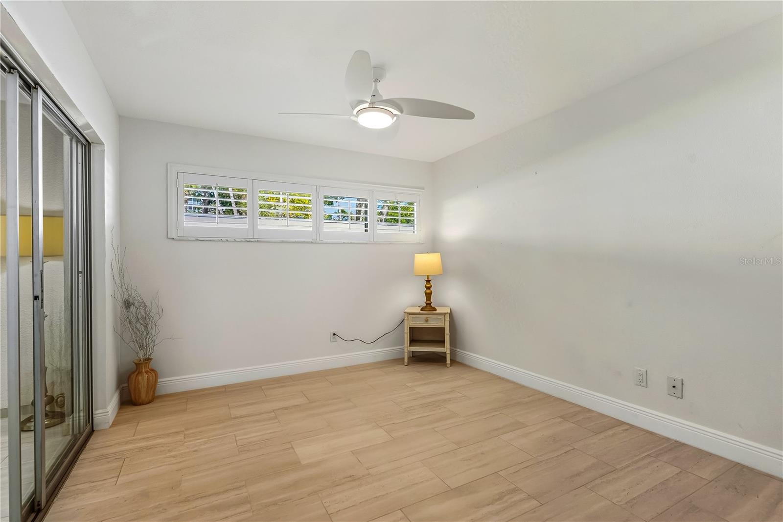 1900 BENJAMIN FRANKLIN DR #V12 — photo 31