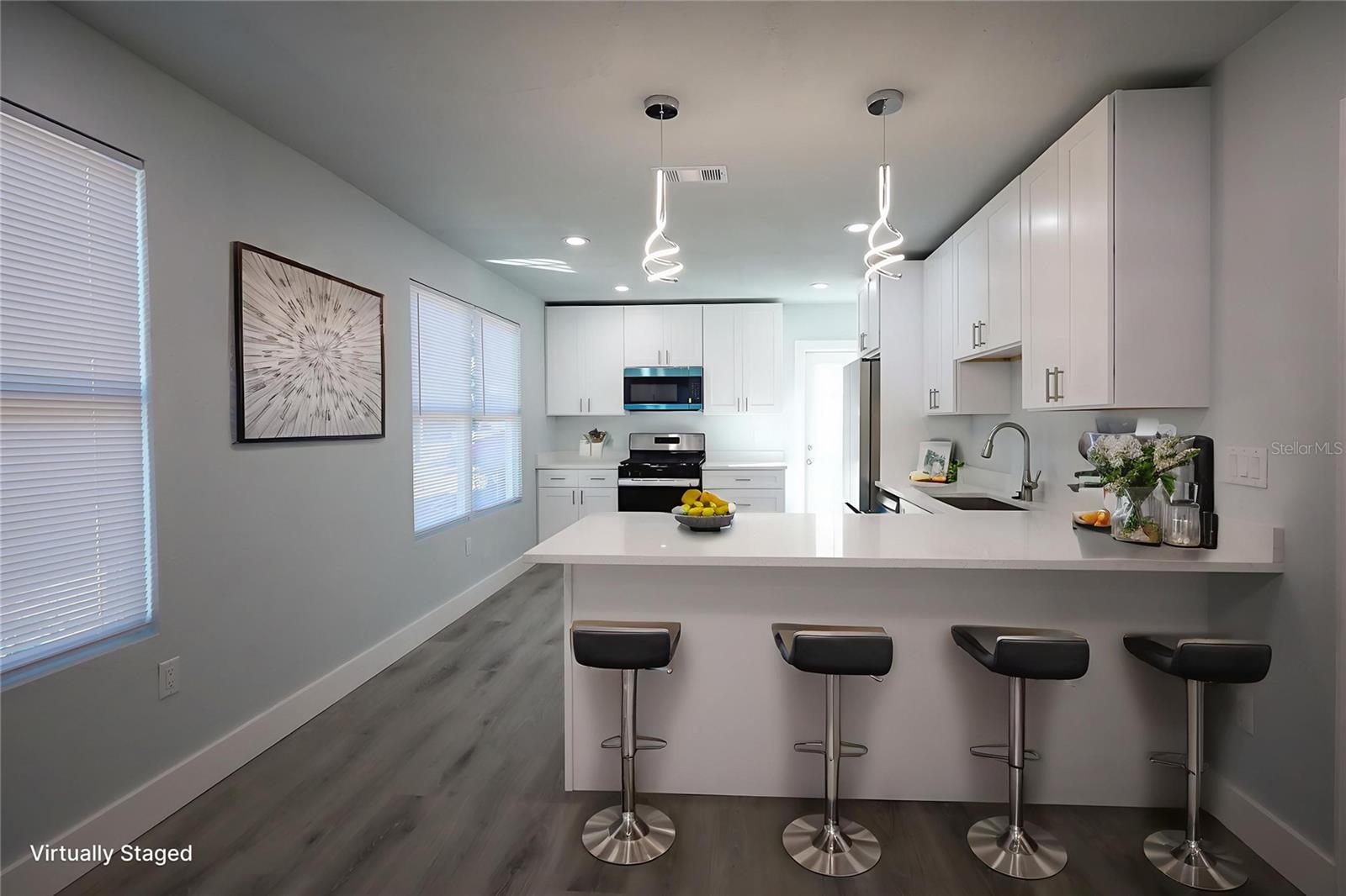 807 E NORFOLK ST — photo 14
