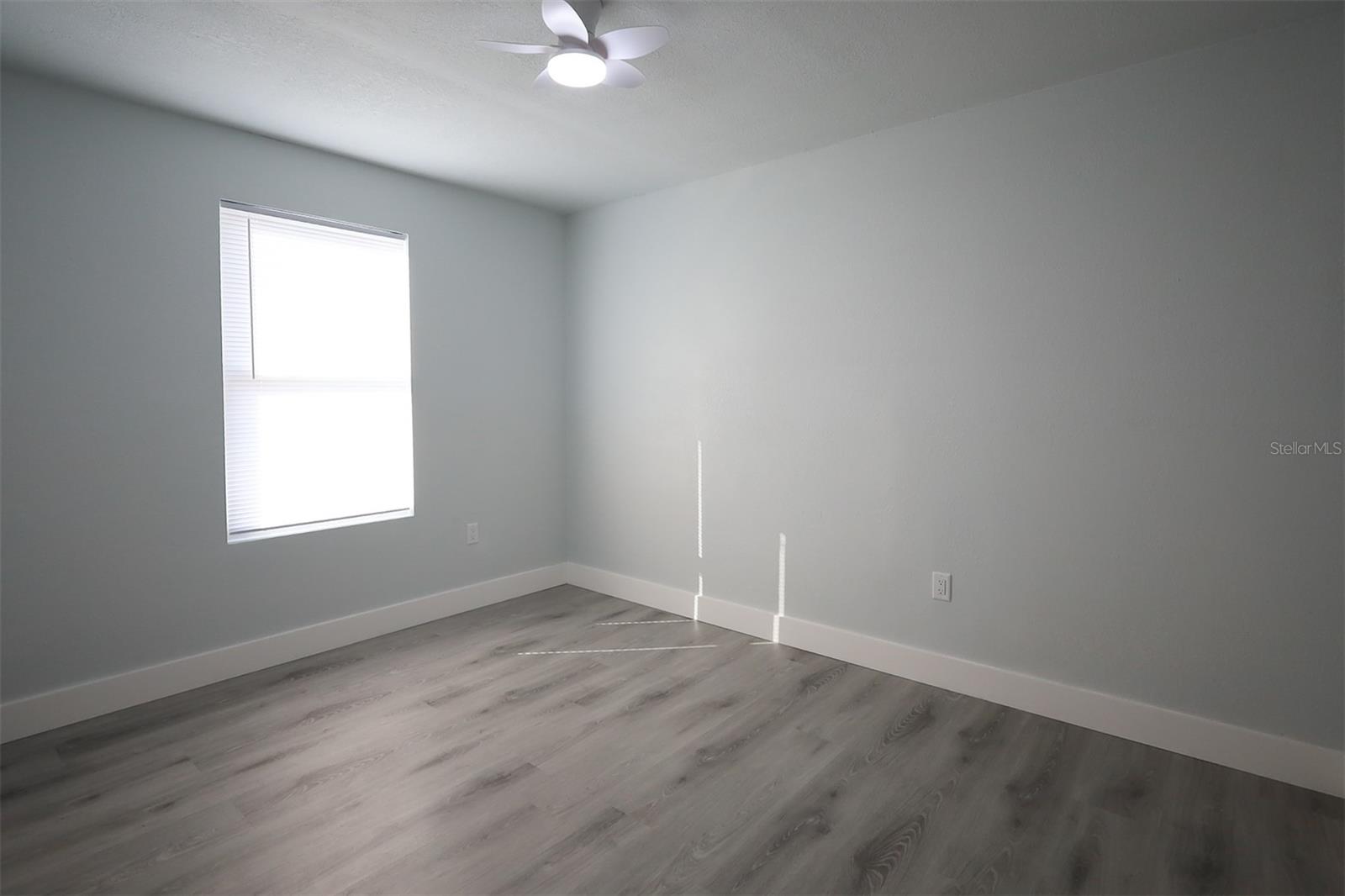 807 E NORFOLK ST — photo 18