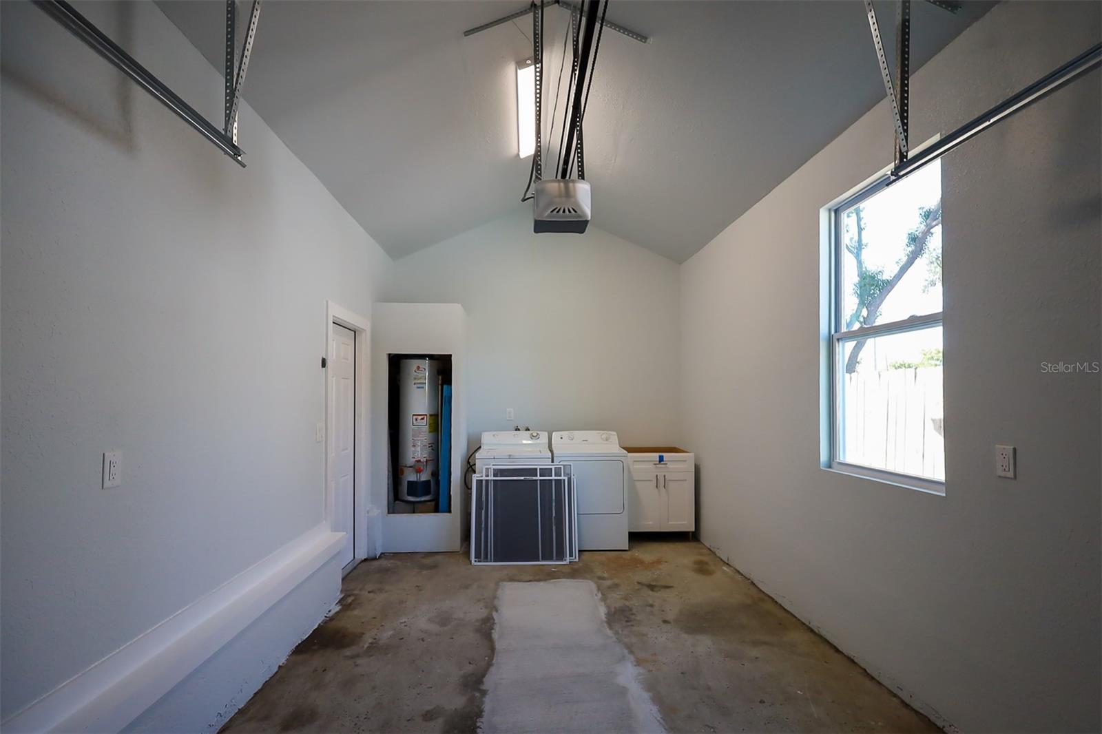 807 E NORFOLK ST — photo 27