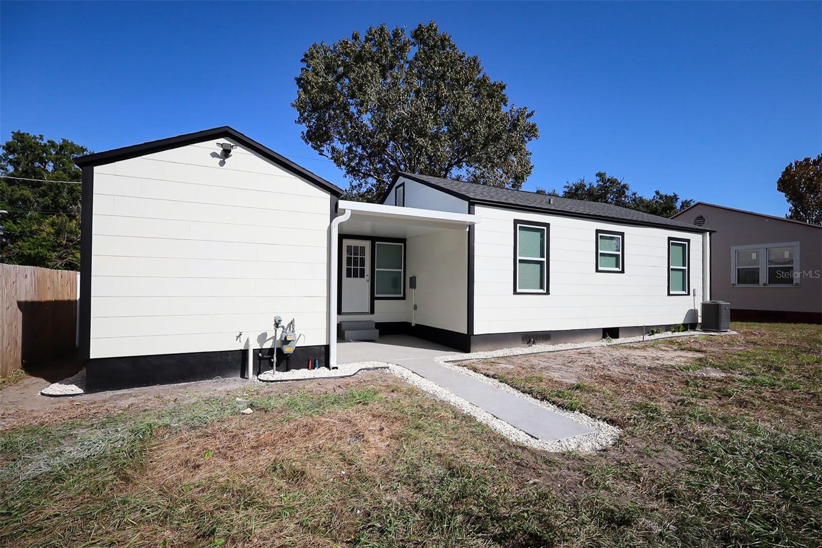 807 E NORFOLK ST — photo 33