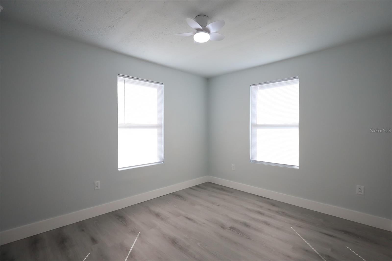 807 E NORFOLK ST — photo 21