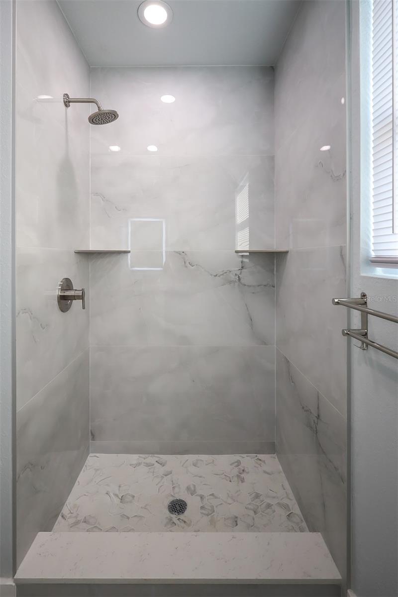 807 E NORFOLK ST — photo 24