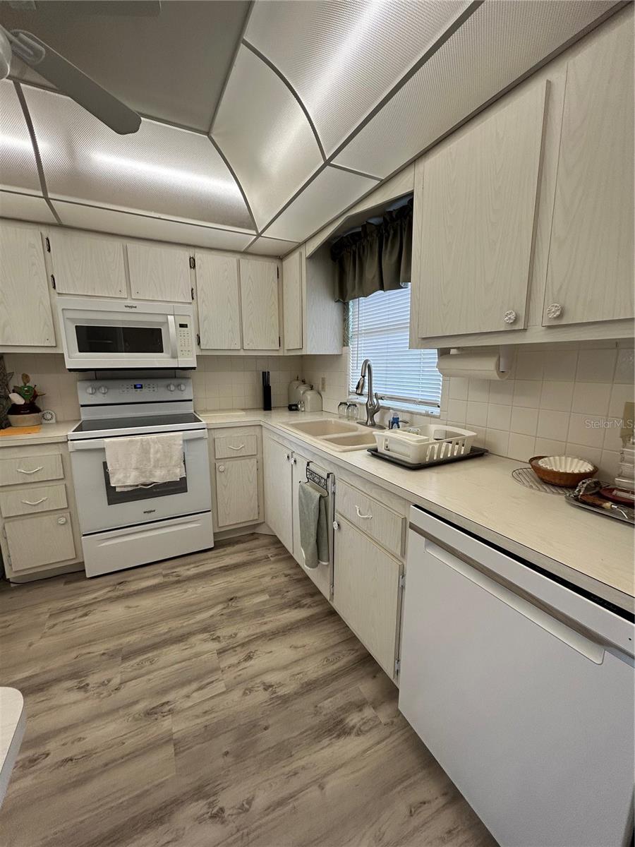 4775 COVE CIR #1202 — photo 13