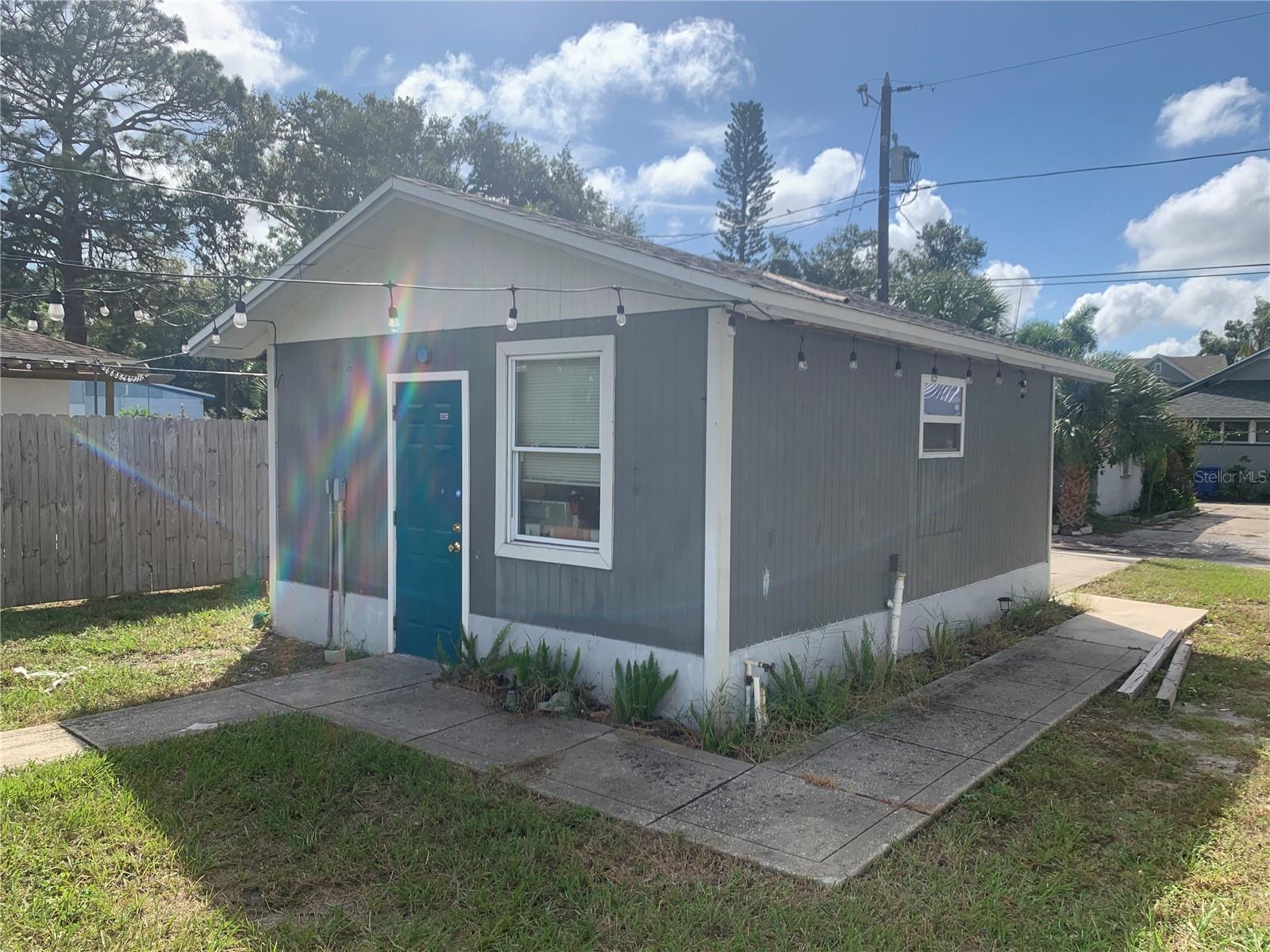 4520 BURLINGTON AVE N — photo 8