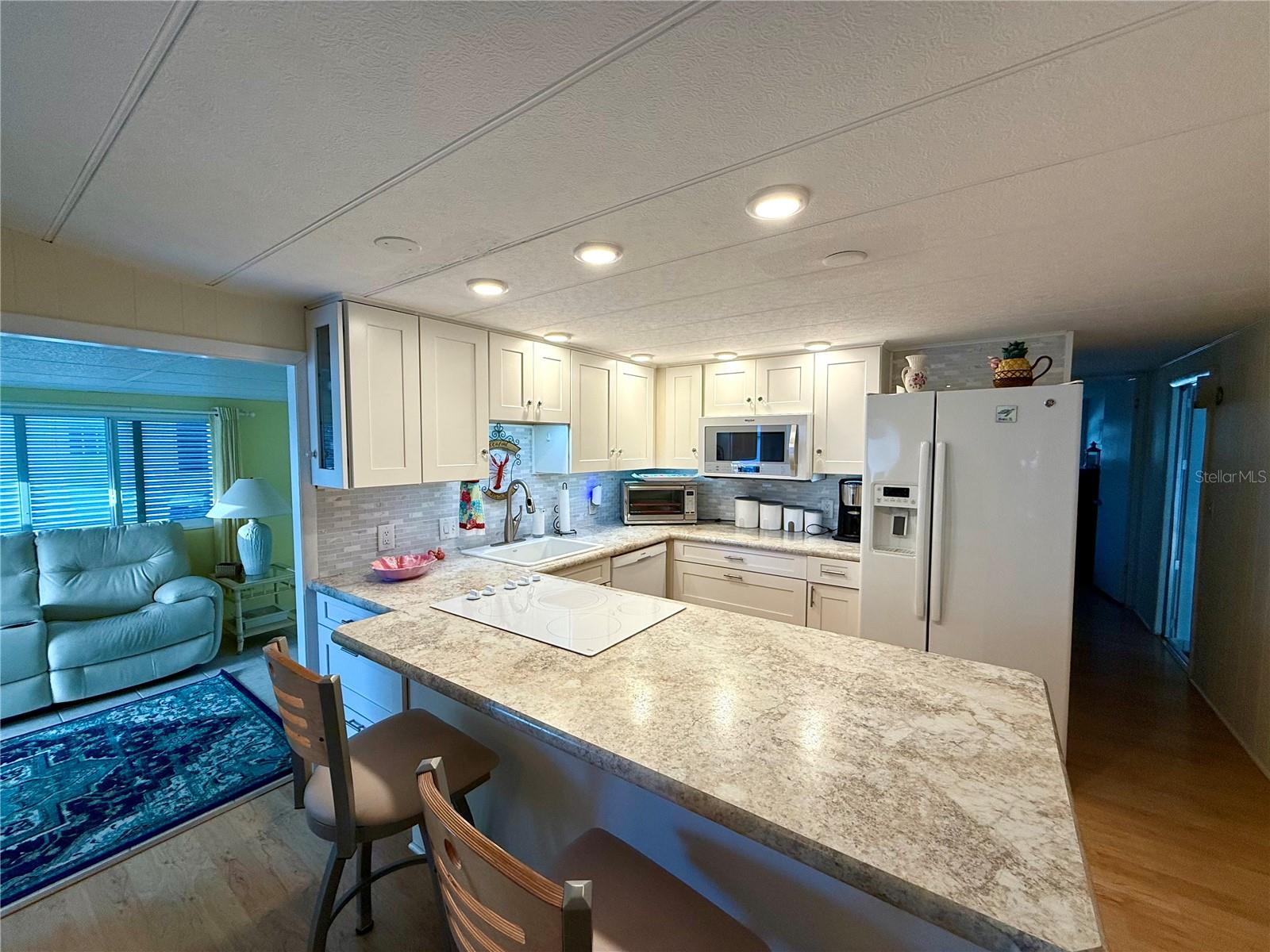 6091 PEONY RD — photo 4