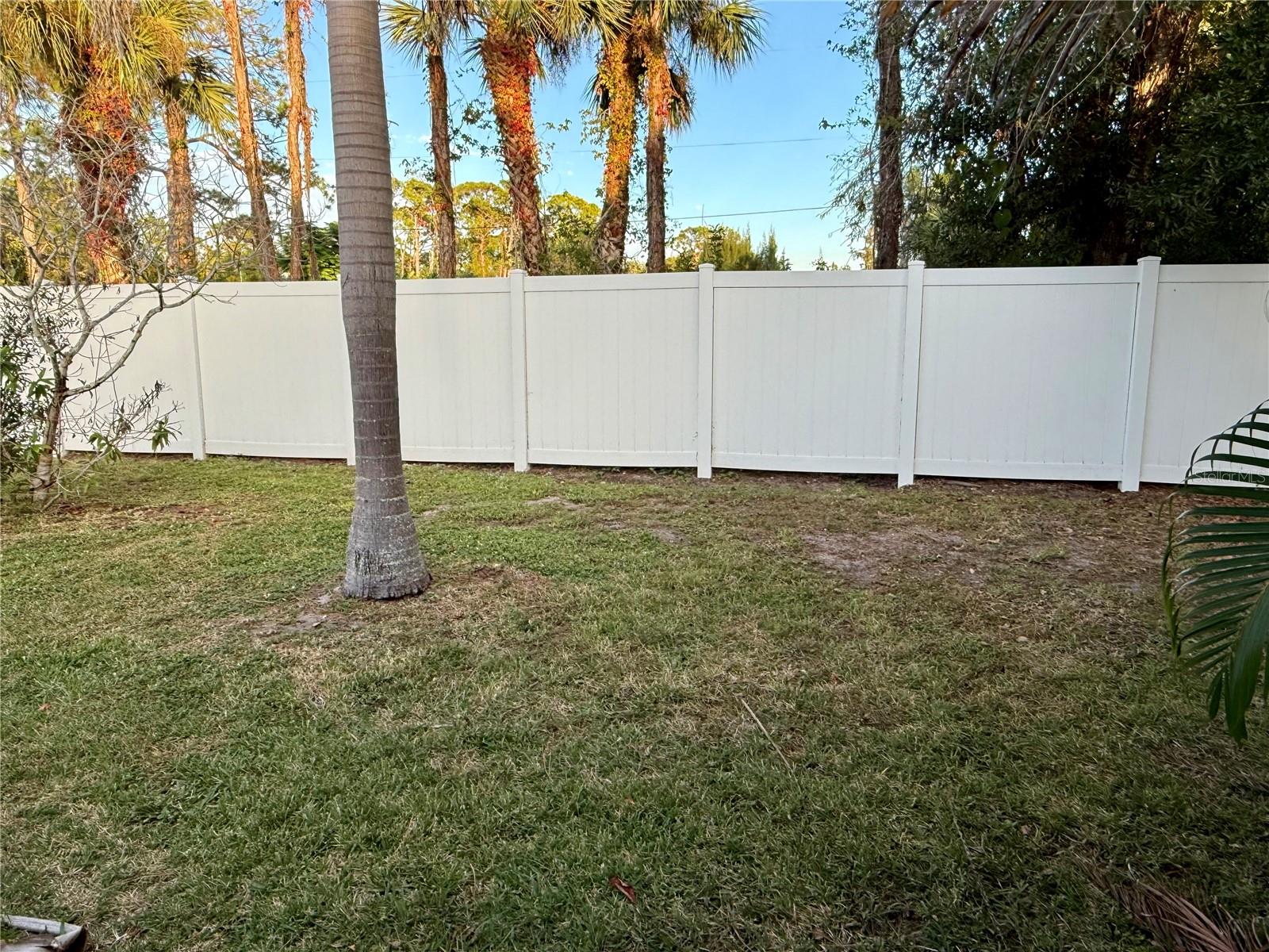 6091 PEONY RD — photo 10