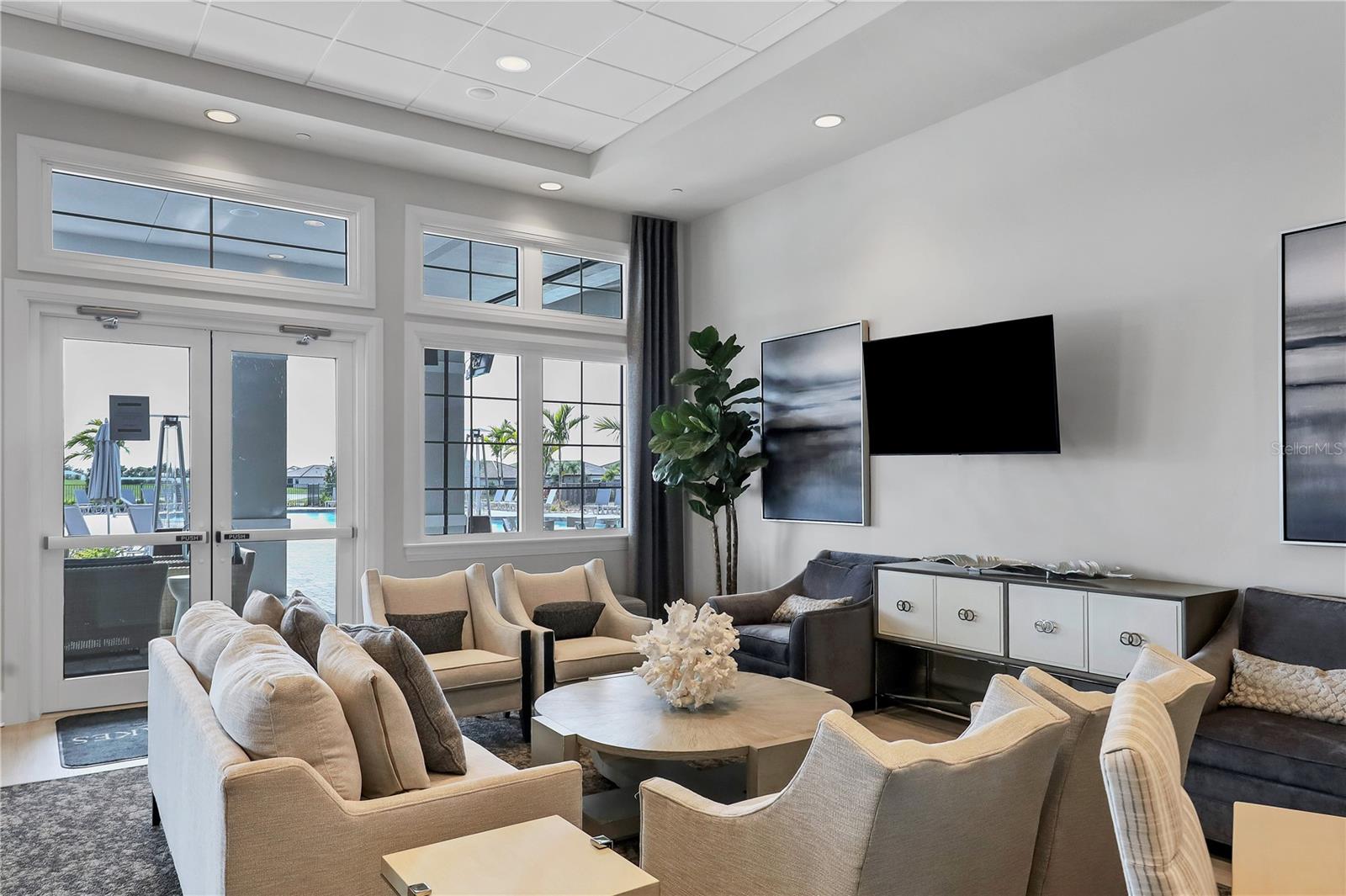 15716 BAREFOOT BEACH DR — photo 38