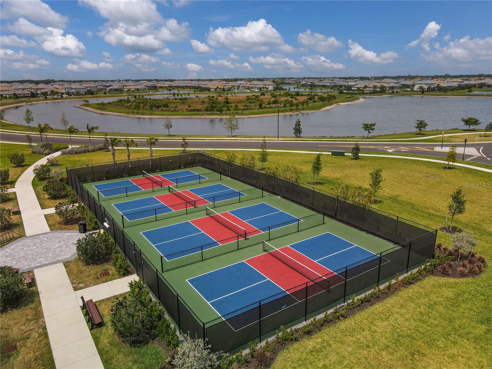 15716 BAREFOOT BEACH DR — photo 64