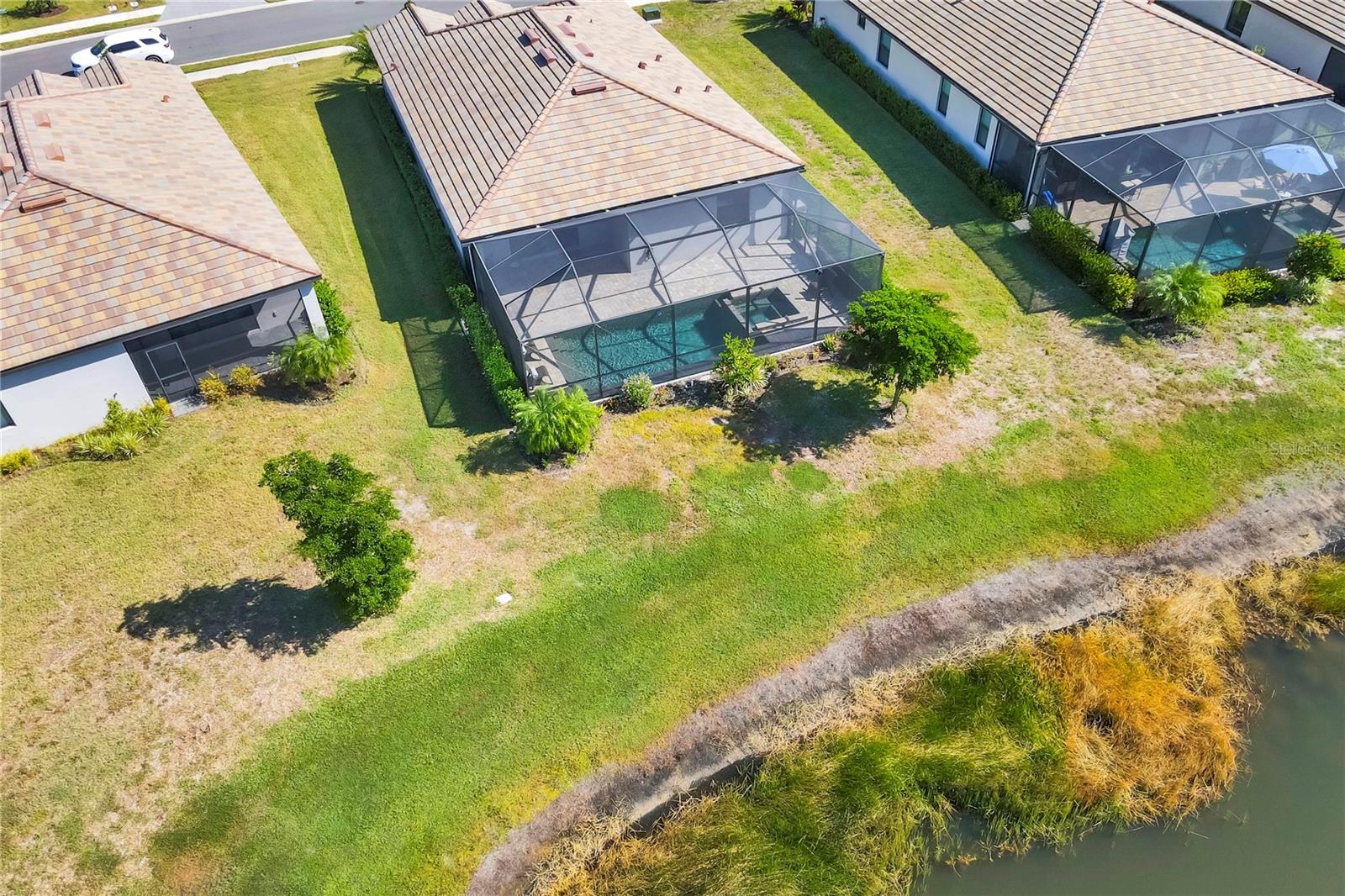 15716 BAREFOOT BEACH DR — photo 29