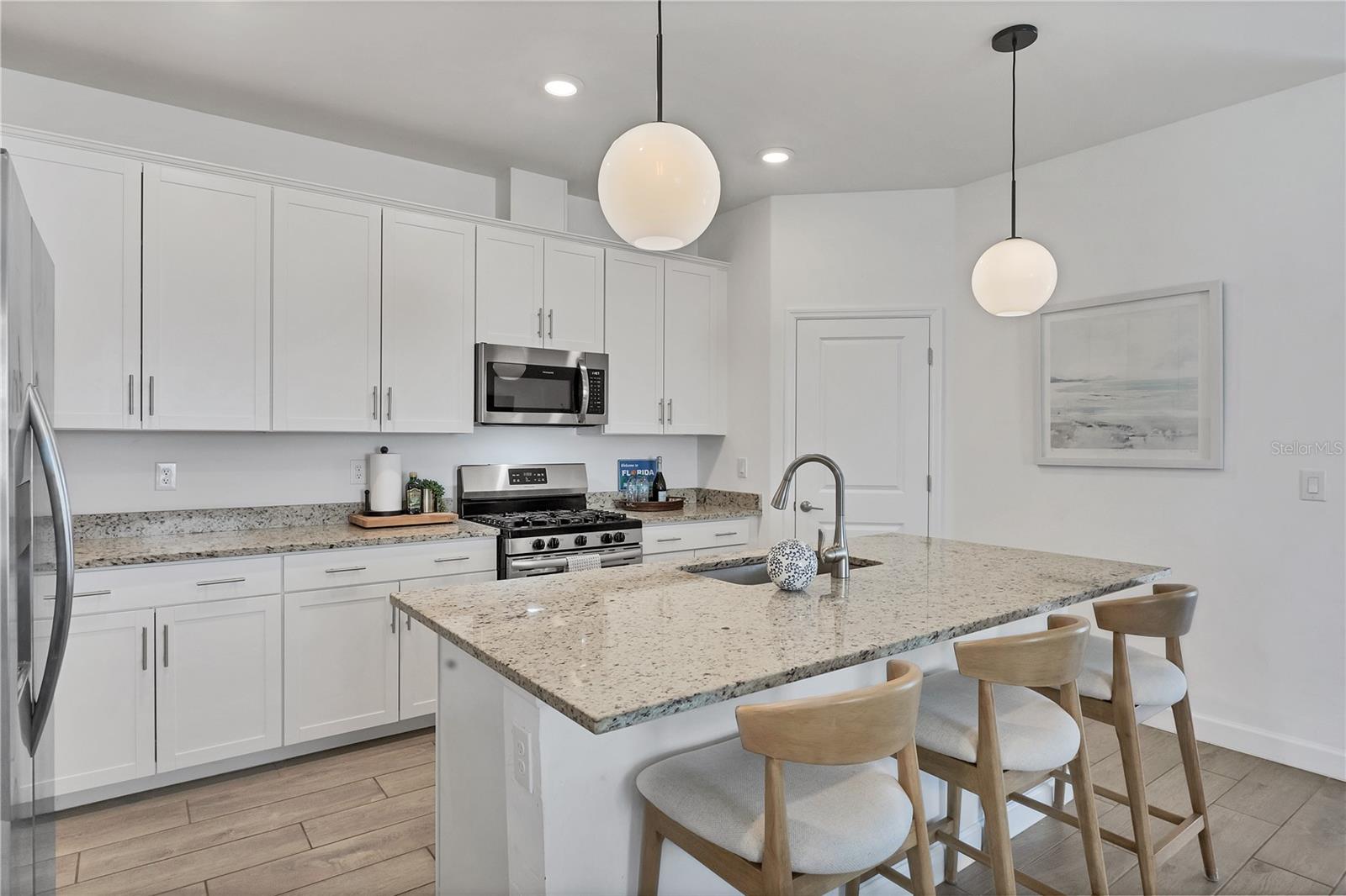 15716 BAREFOOT BEACH DR — photo 5