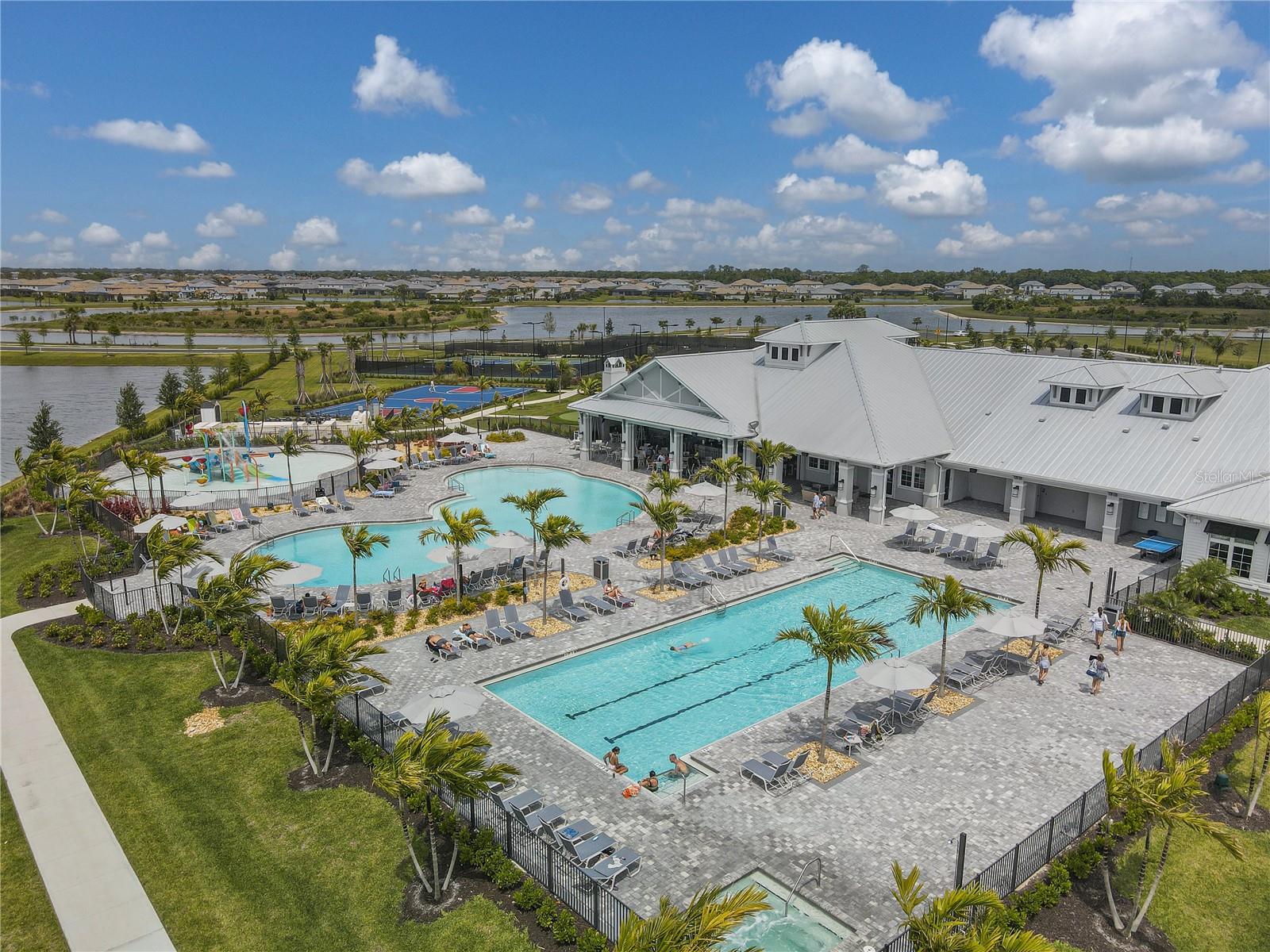 15716 BAREFOOT BEACH DR — photo 60