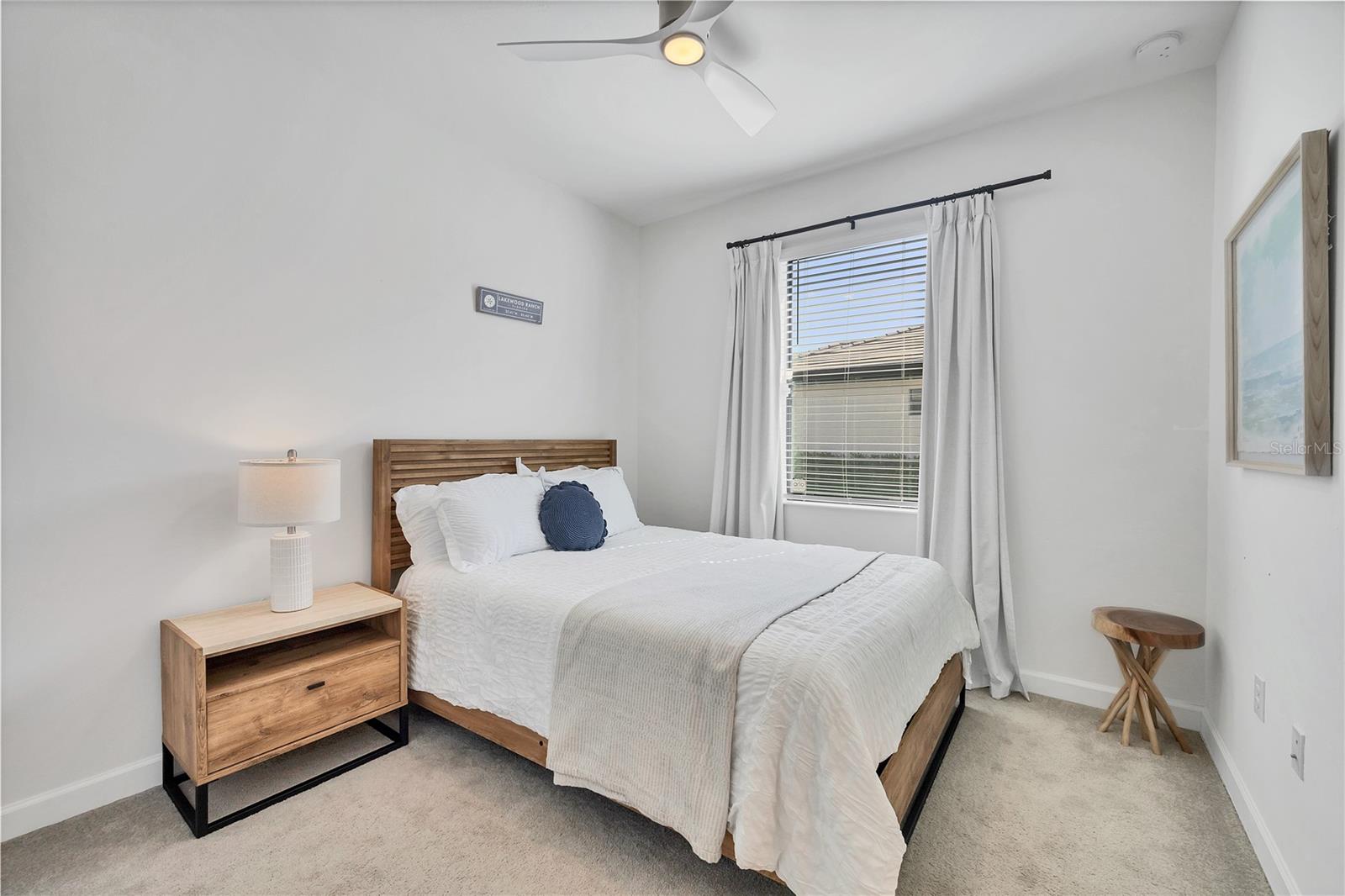 15716 BAREFOOT BEACH DR — photo 18