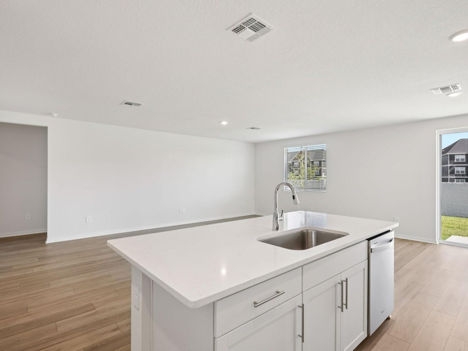 10425 ABUNDANCE GROVE WAY — photo 11